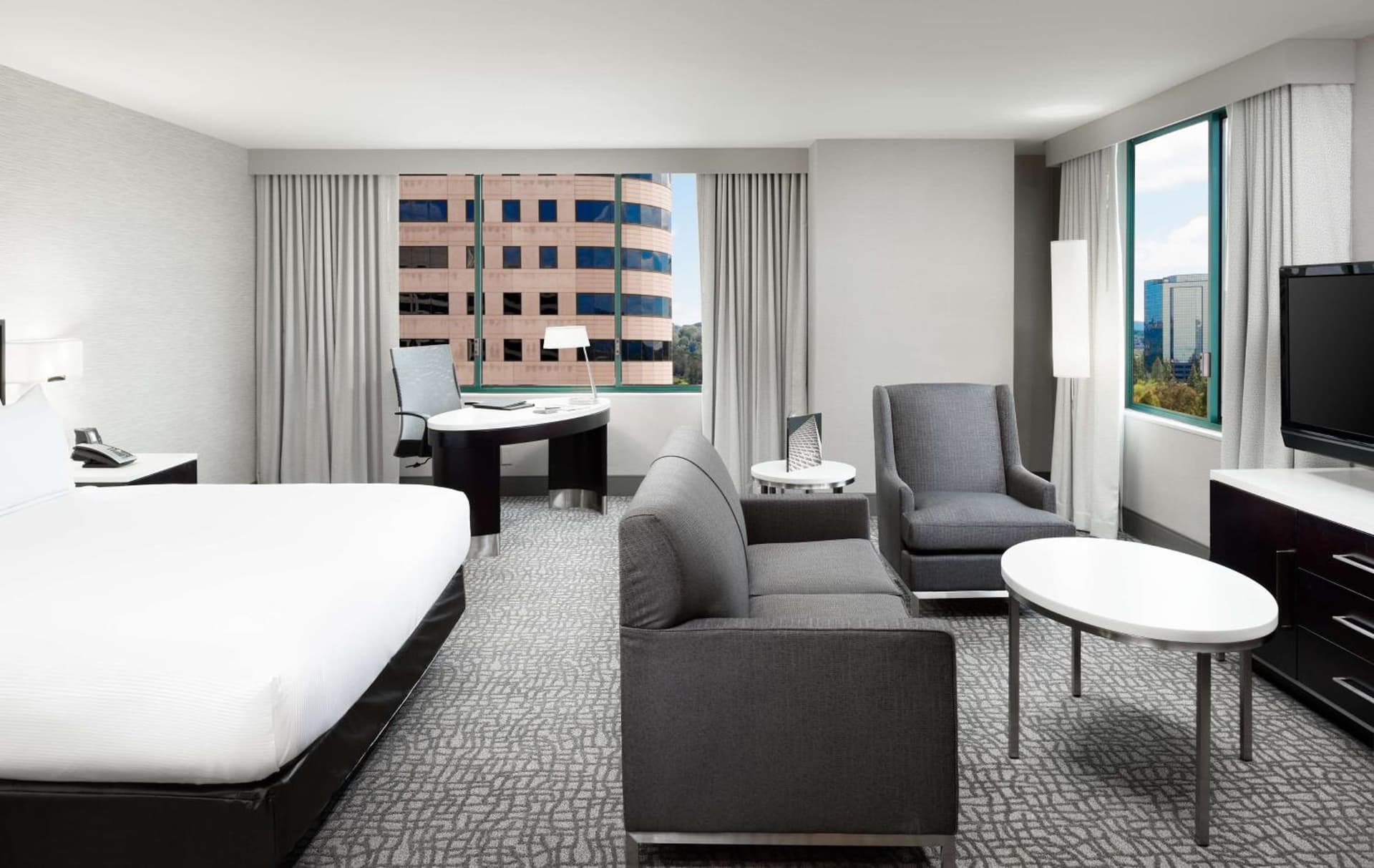 Hilton Woodland Hills/ Los Angeles gallery photo in Woodland Hills, CA — image 45