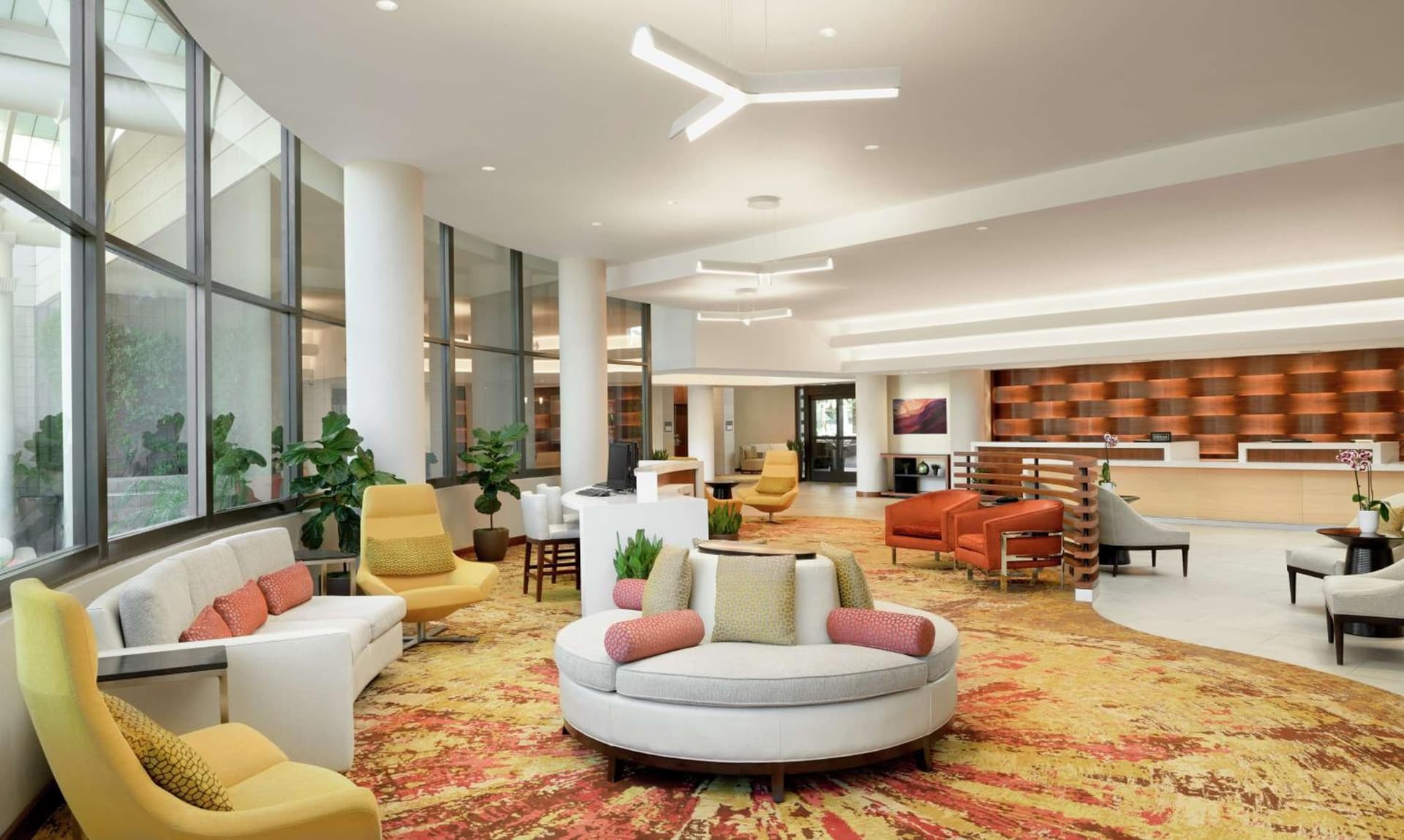 DoubleTree Suites by Hilton Phoenix gallery photo in Phoenix, AZ — image 7