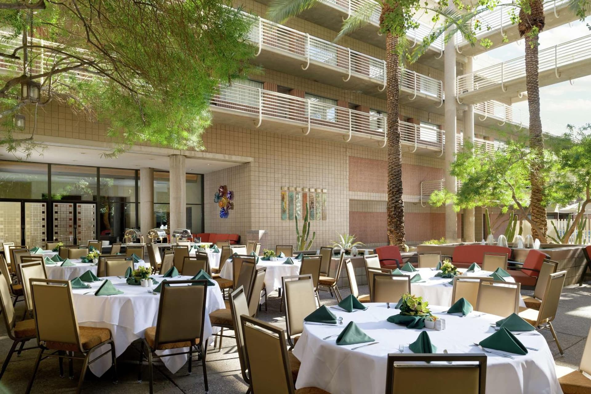 DoubleTree Suites by Hilton Phoenix gallery photo in Phoenix, AZ — image 20