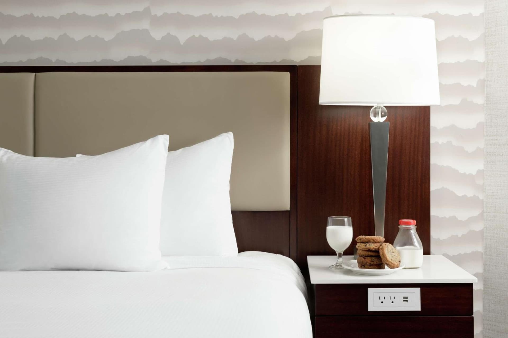 DoubleTree Suites by Hilton Phoenix property views in Phoenix, AZ — gallery photo 3