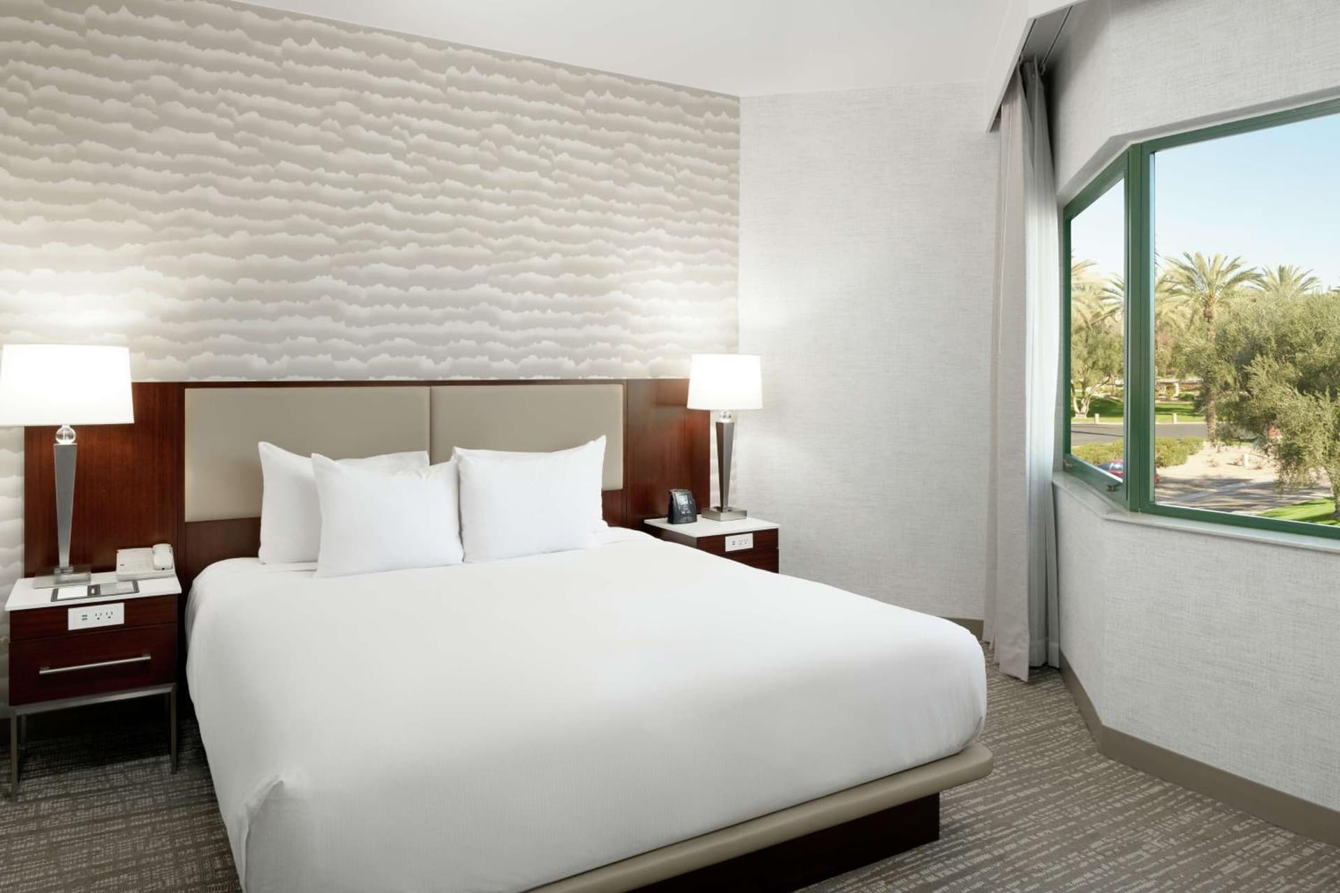 DoubleTree Suites by Hilton Phoenix gallery photo in Phoenix, AZ — image 29