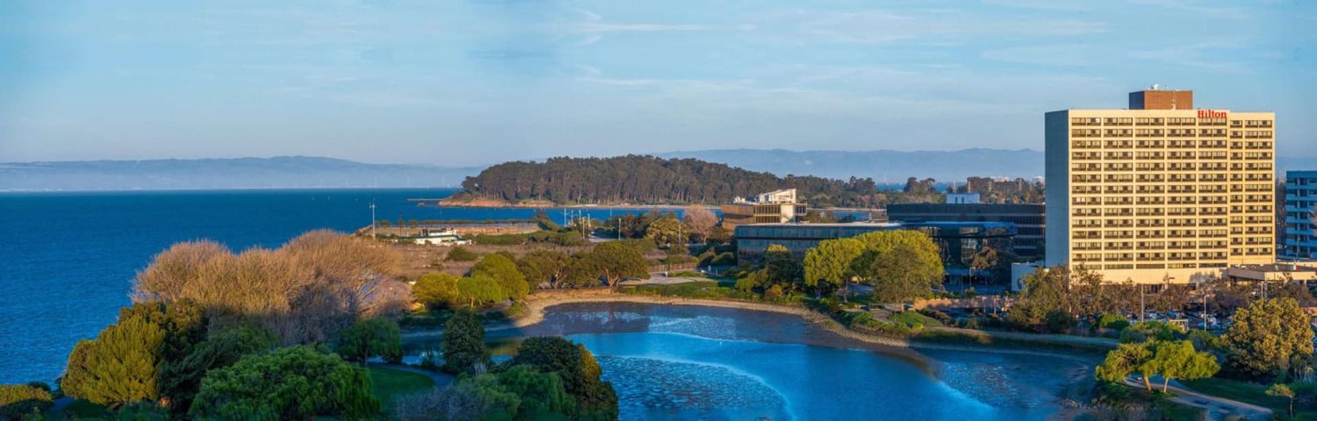 Hilton San Francisco Airport Bayfront - No Resort Fee interior in Burlingame, CA — gallery photo 2