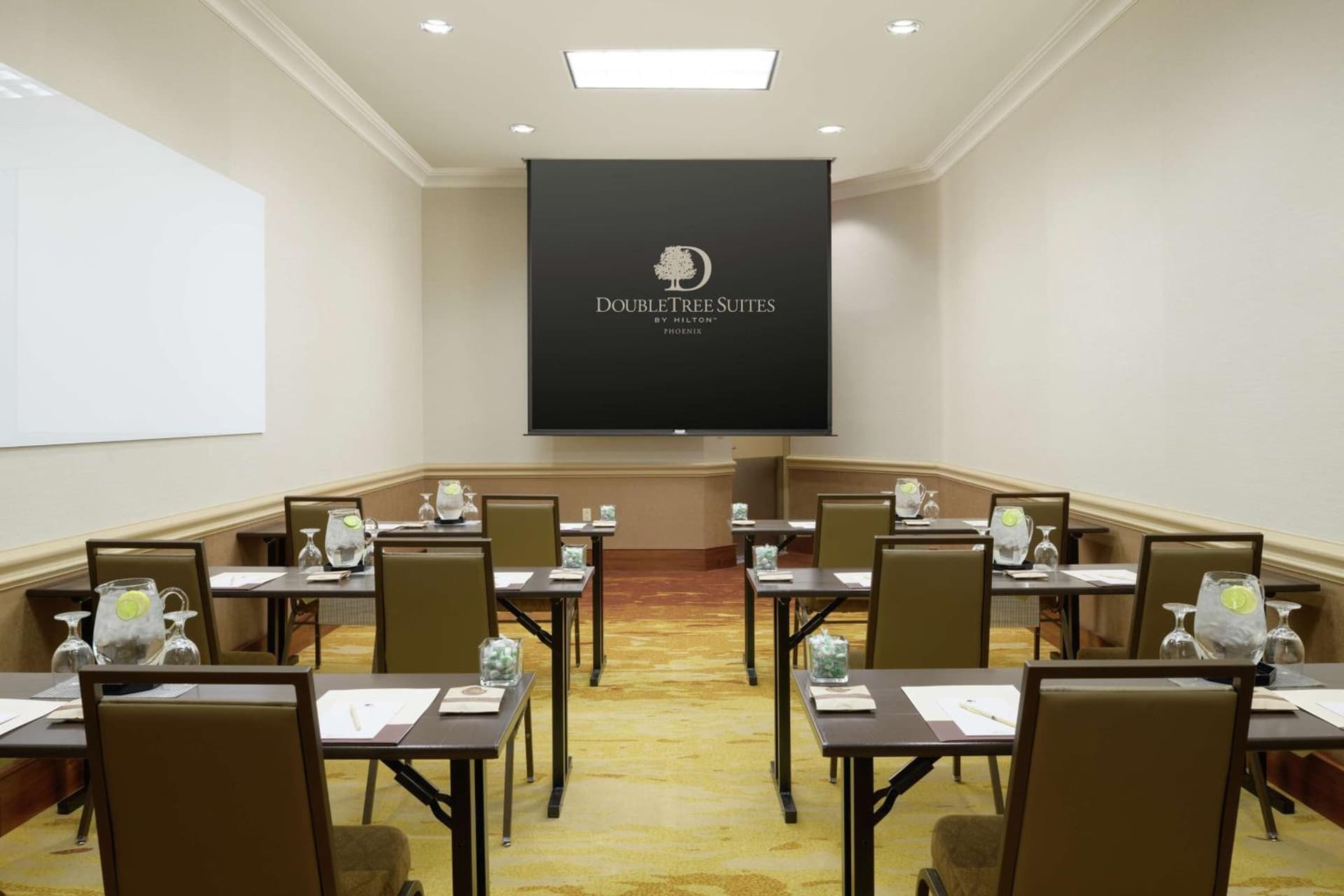 DoubleTree Suites by Hilton Phoenix interior in Phoenix, AZ — gallery photo 2