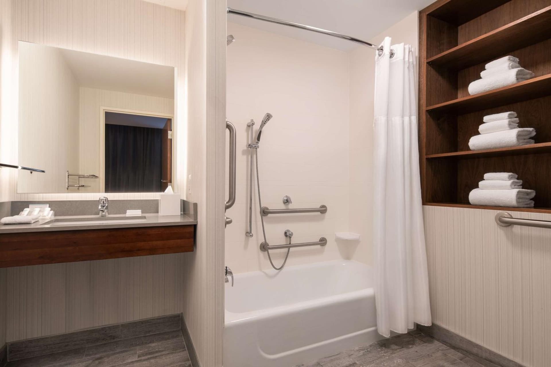 Hilton Garden Inn Long Island City gallery photo in Queens, NY — image 24