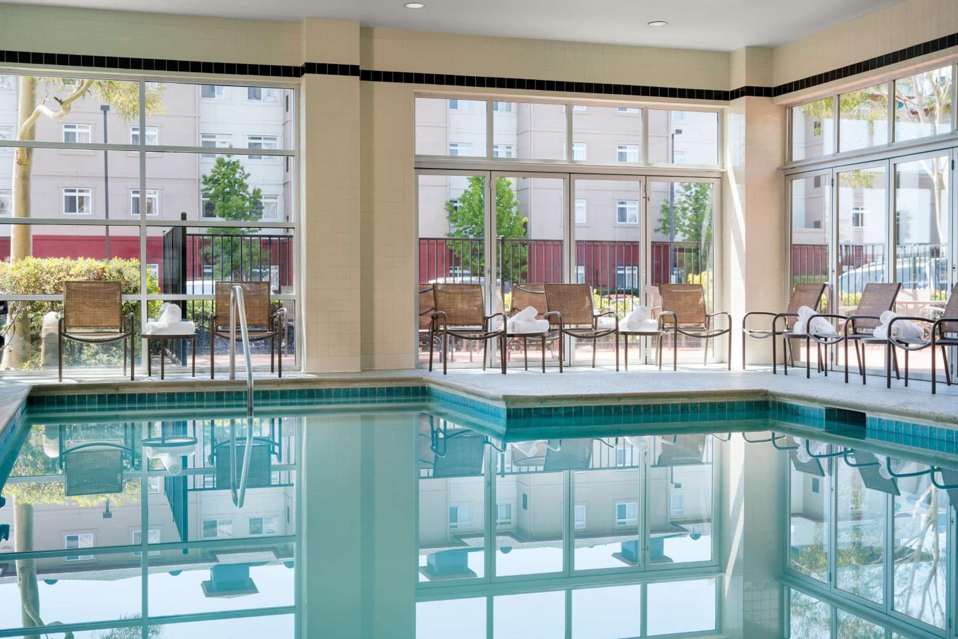 DoubleTree by Hilton San Francisco Airport North Bayfront gallery photo in Brisbane, CA — image 25