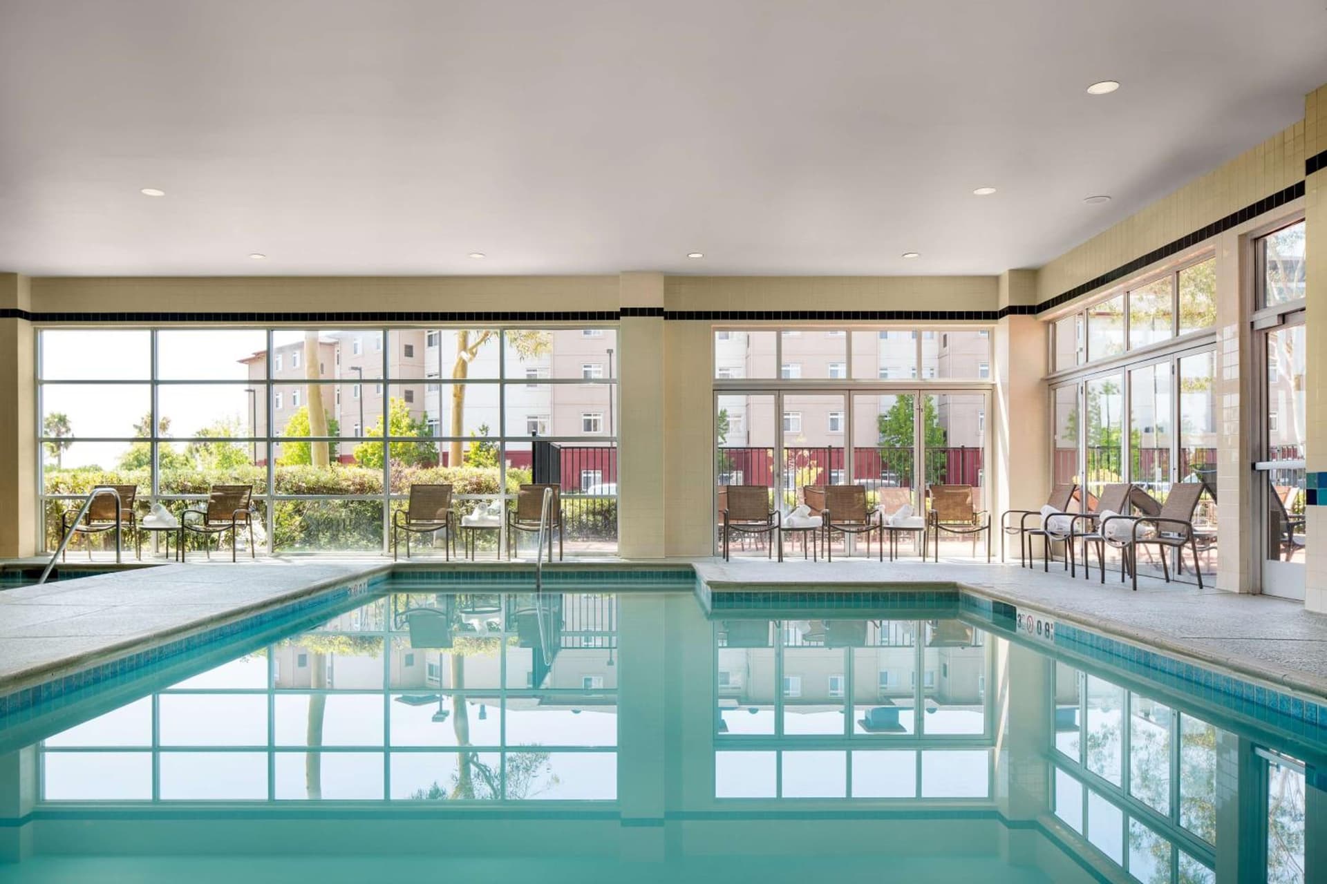 DoubleTree by Hilton San Francisco Airport North Bayfront gallery photo in Brisbane, CA — image 51