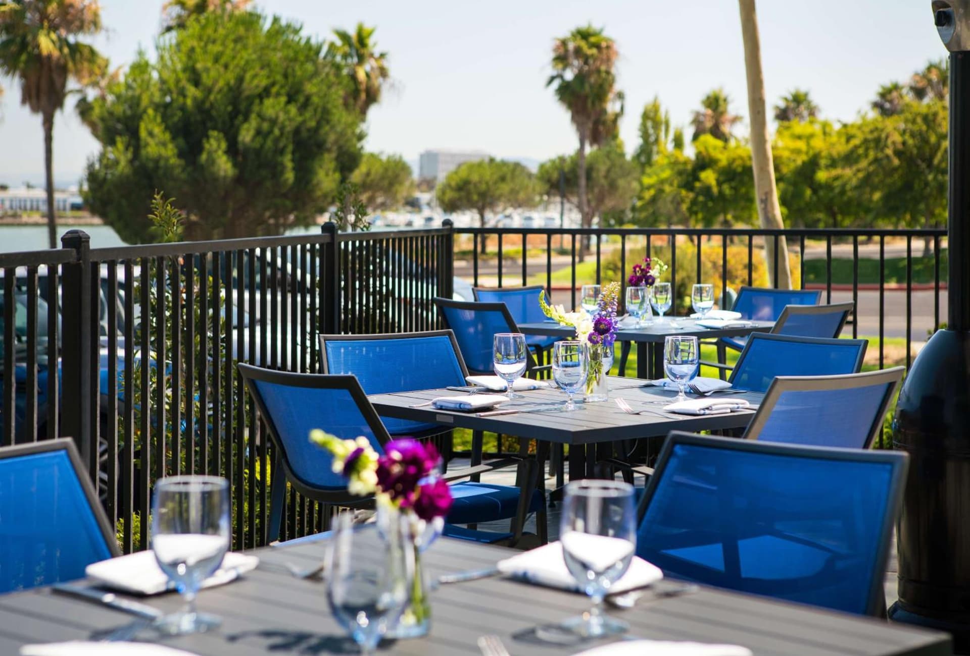 DoubleTree by Hilton San Francisco Airport North Bayfront gallery photo in Brisbane, CA — image 37