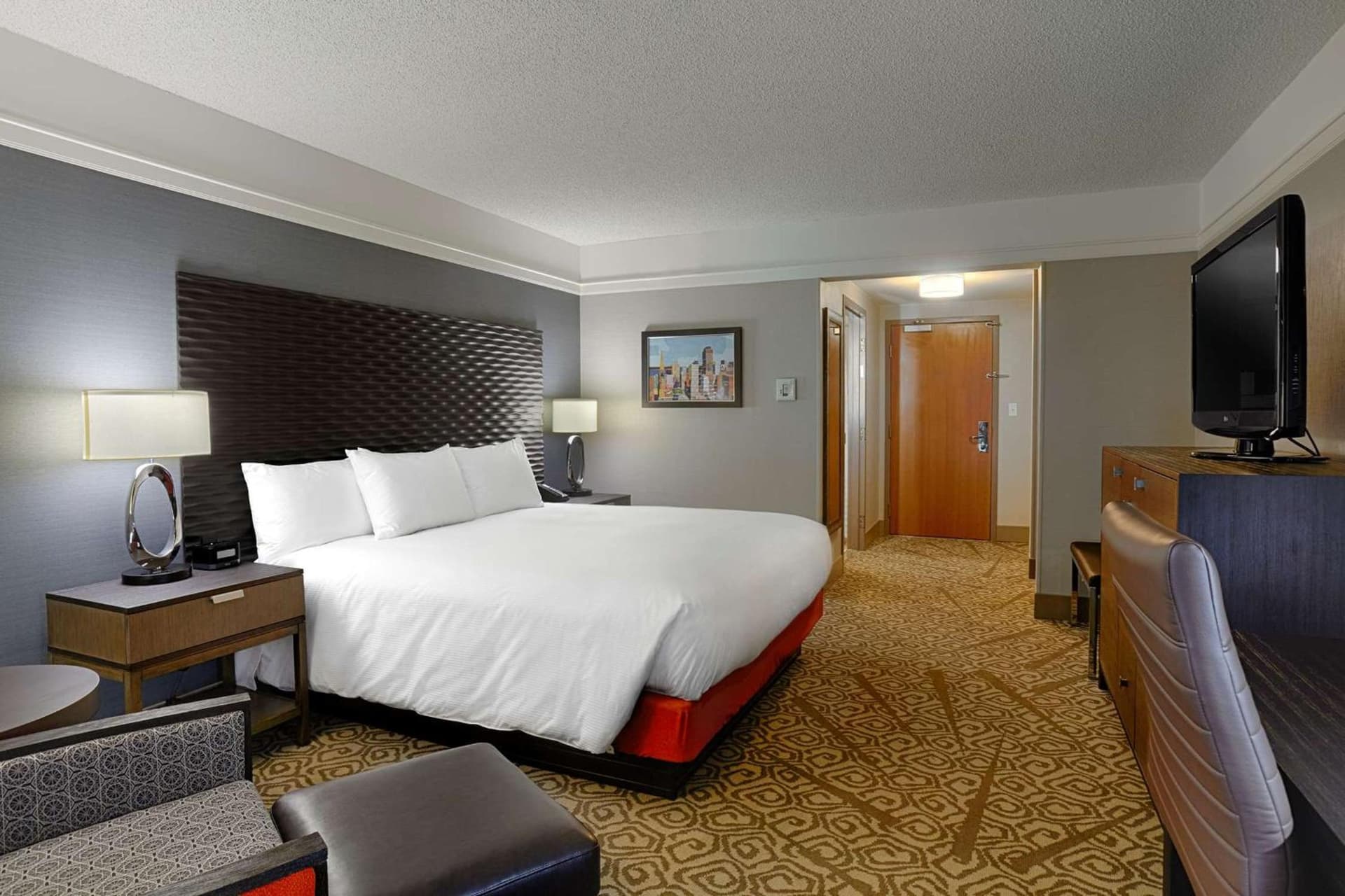 DoubleTree by Hilton San Francisco Airport North Bayfront gallery photo in Brisbane, CA — image 13