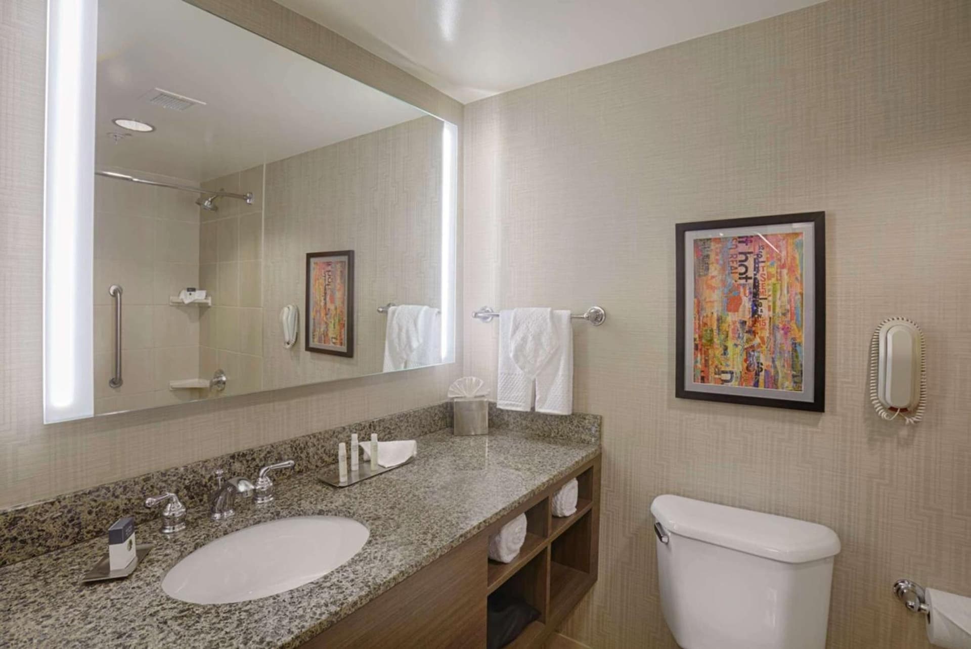 DoubleTree by Hilton San Francisco Airport North Bayfront gallery photo in Brisbane, CA — image 39