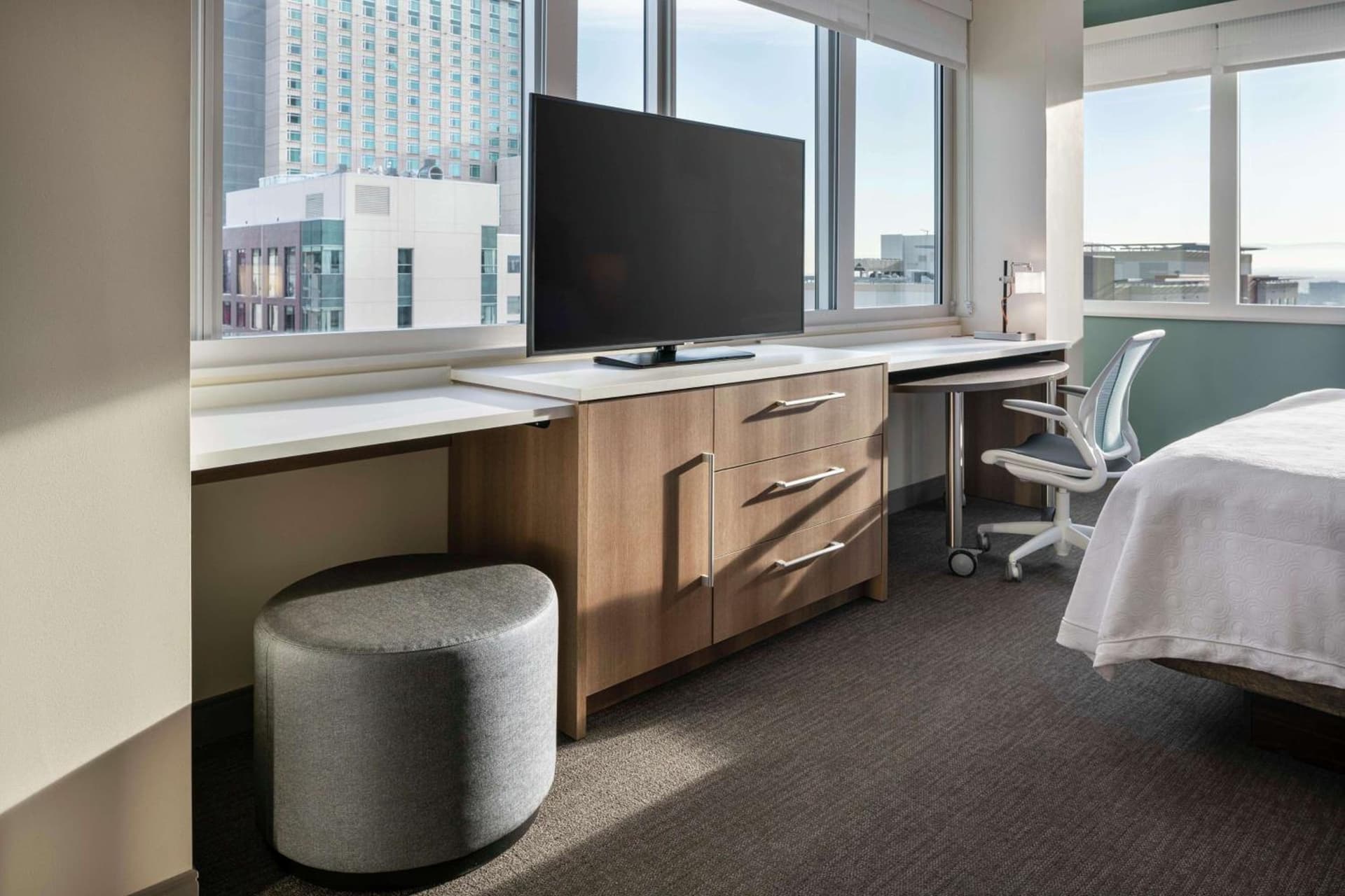 Home2 Suites By Hilton Denver Downtown Convention Center gallery photo in Denver, CO — image 15