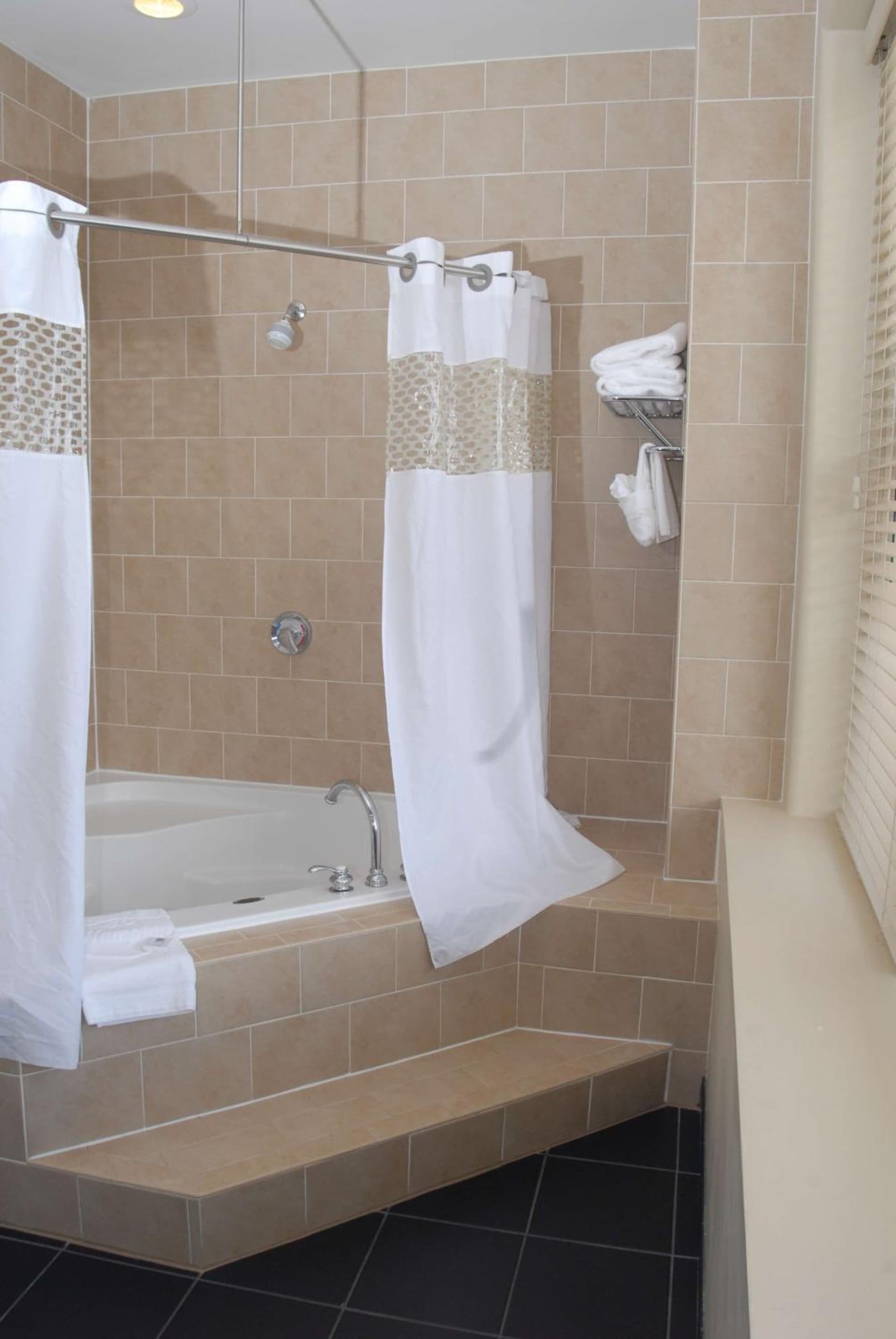 Hampton Inn and Suites Ogden gallery photo in Ogden, UT — image 7
