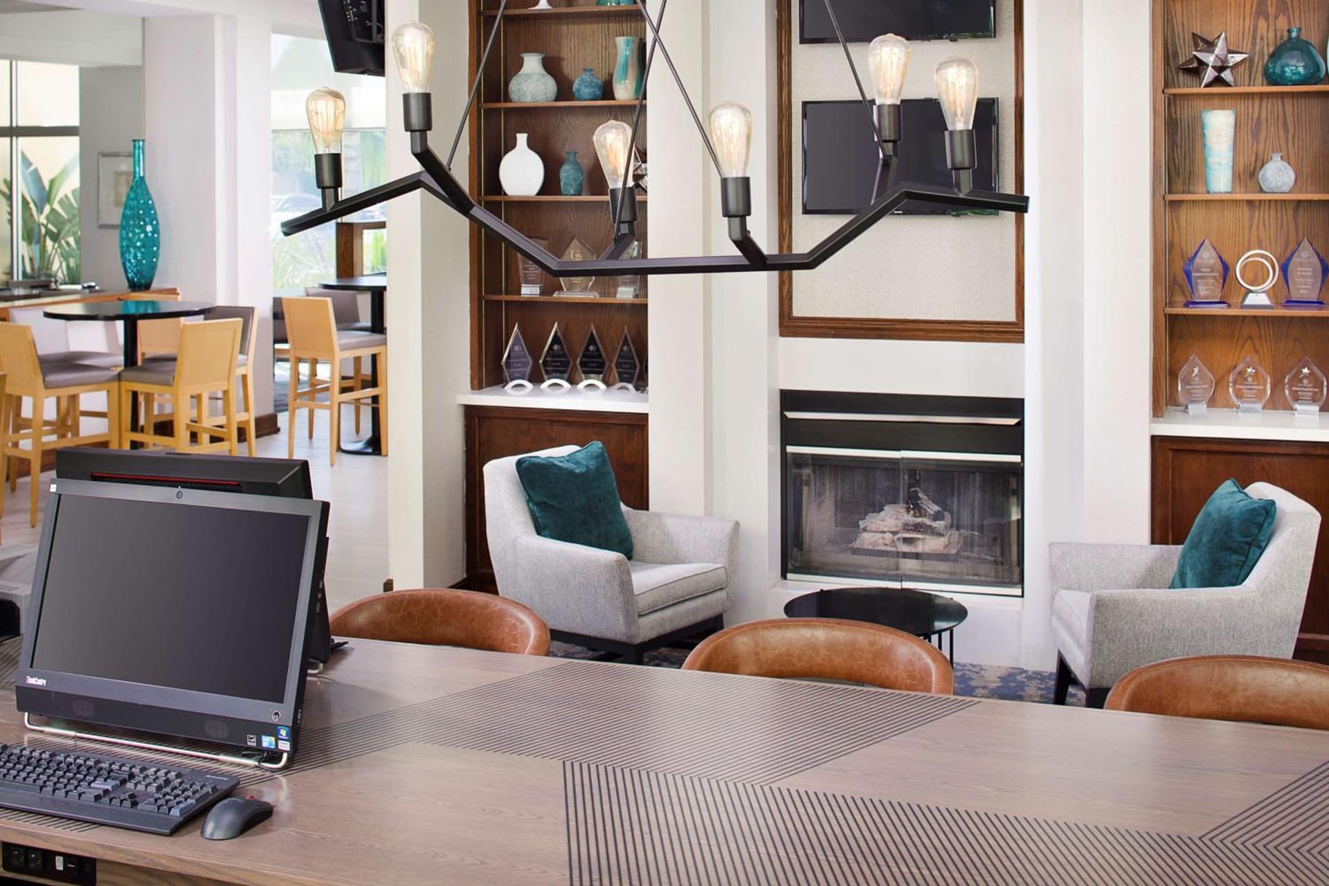 DoubleTree by Hilton Los Angeles/Commerce gallery photo in Commerce, CA — image 10