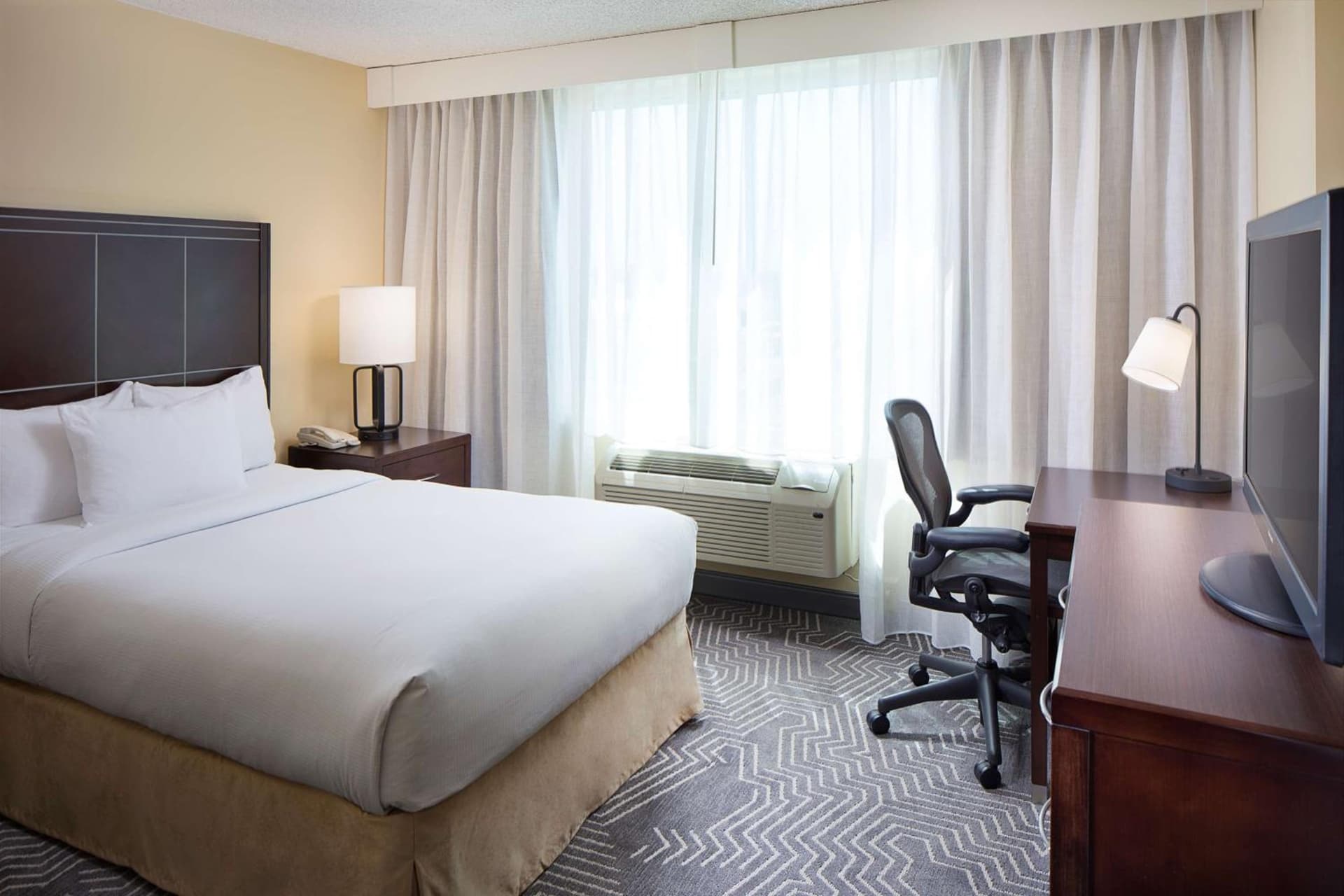 DoubleTree by Hilton Los Angeles/Commerce gallery photo in Commerce, CA — image 16