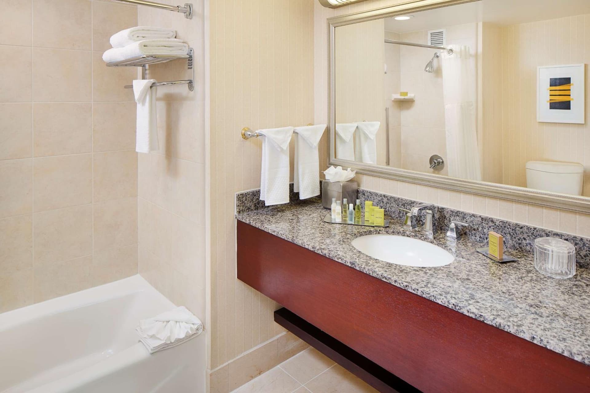 DoubleTree by Hilton Los Angeles/Commerce gallery photo in Commerce, CA — image 25