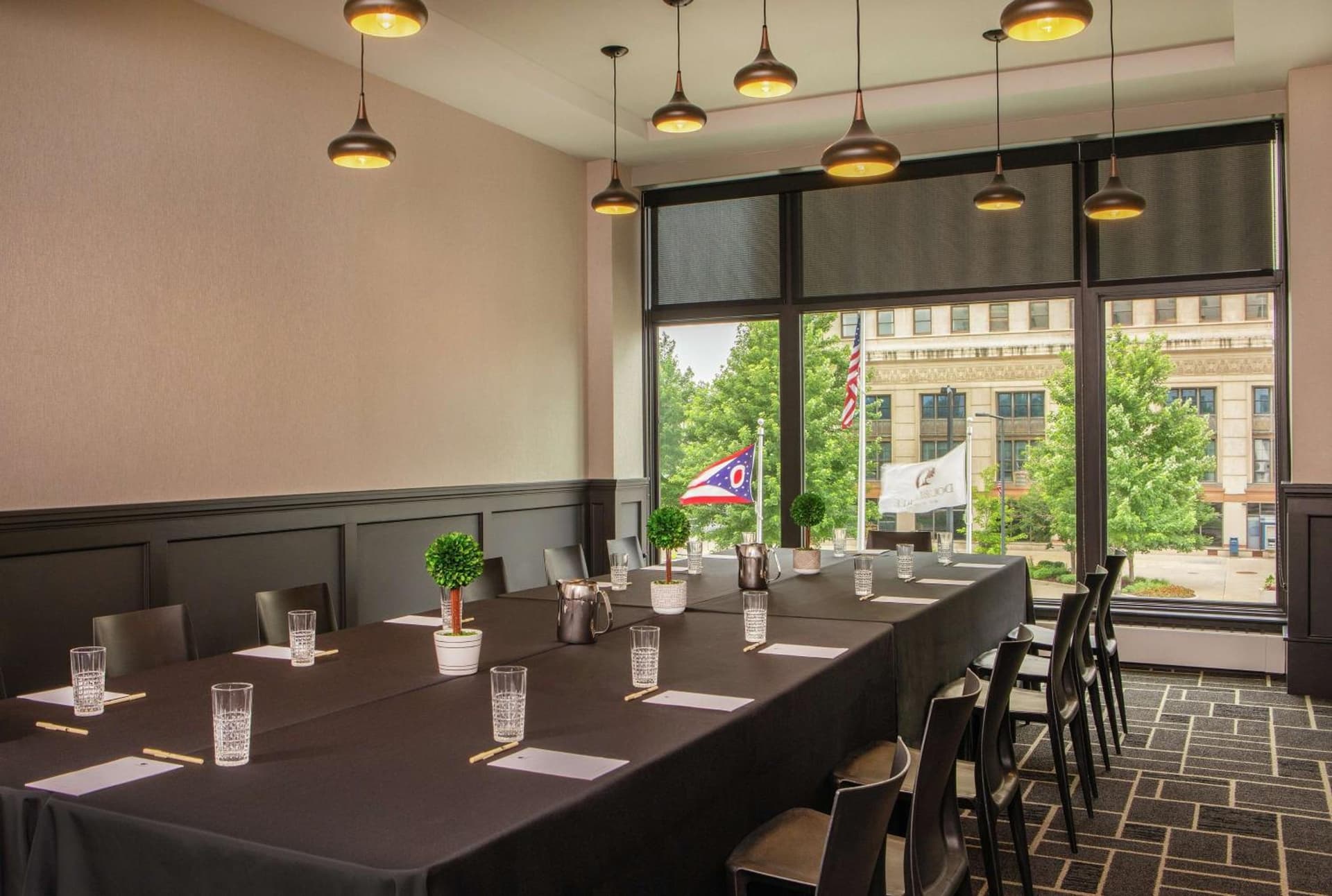 Doubletree By Hilton Youngstown Downtown gallery photo in Youngstown, OH — image 20