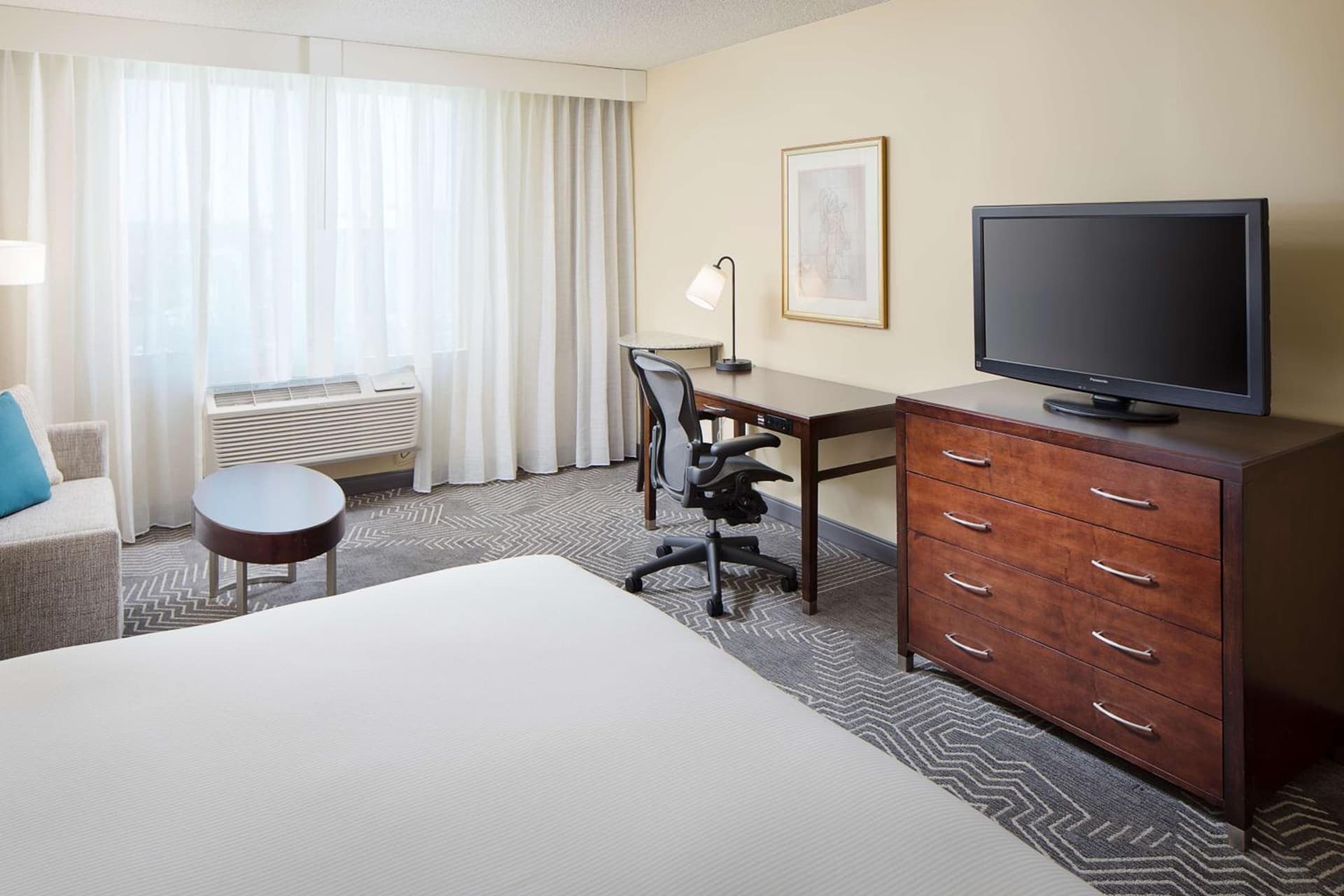 DoubleTree by Hilton Los Angeles/Commerce gallery photo in Commerce, CA — image 8
