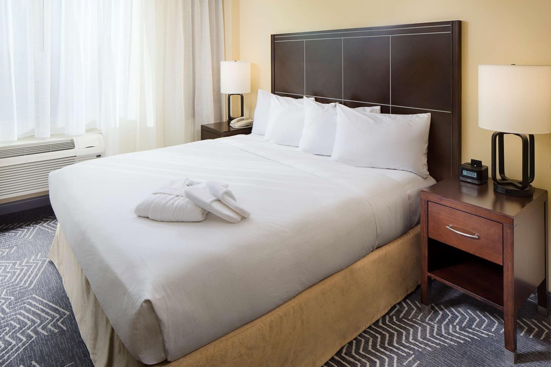 DoubleTree by Hilton Los Angeles/Commerce property views in Commerce, CA — gallery photo 3