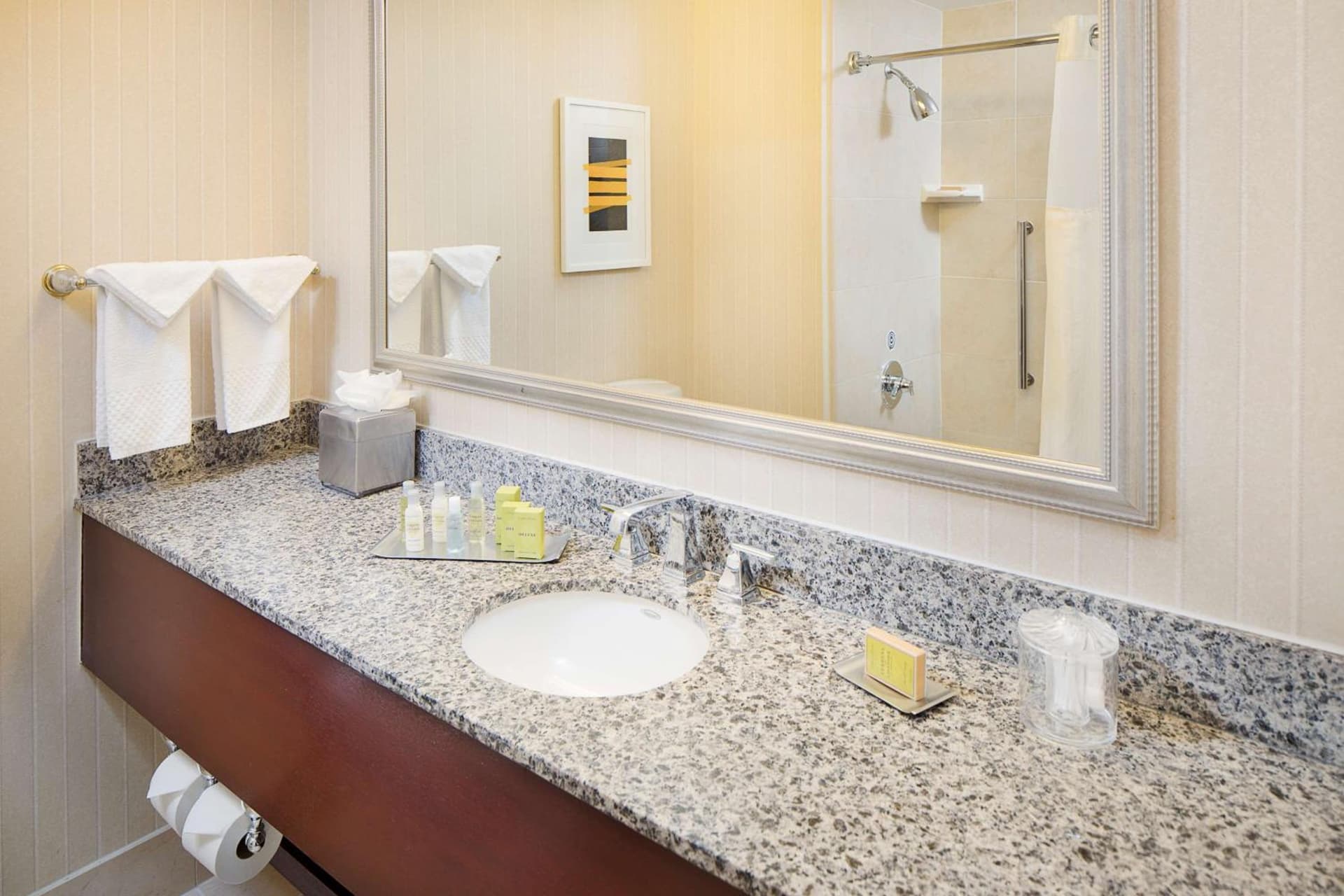 DoubleTree by Hilton Los Angeles/Commerce gallery photo in Commerce, CA — image 27