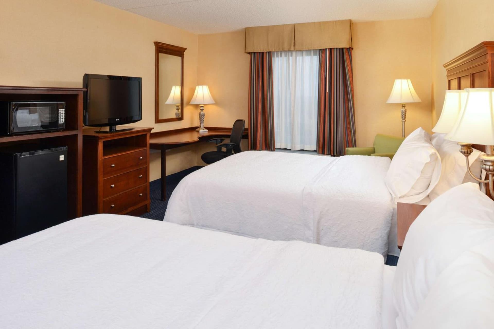 Hampton Inn and Suites Fredericksburg South gallery photo in Fredericksburg, VA — image 22