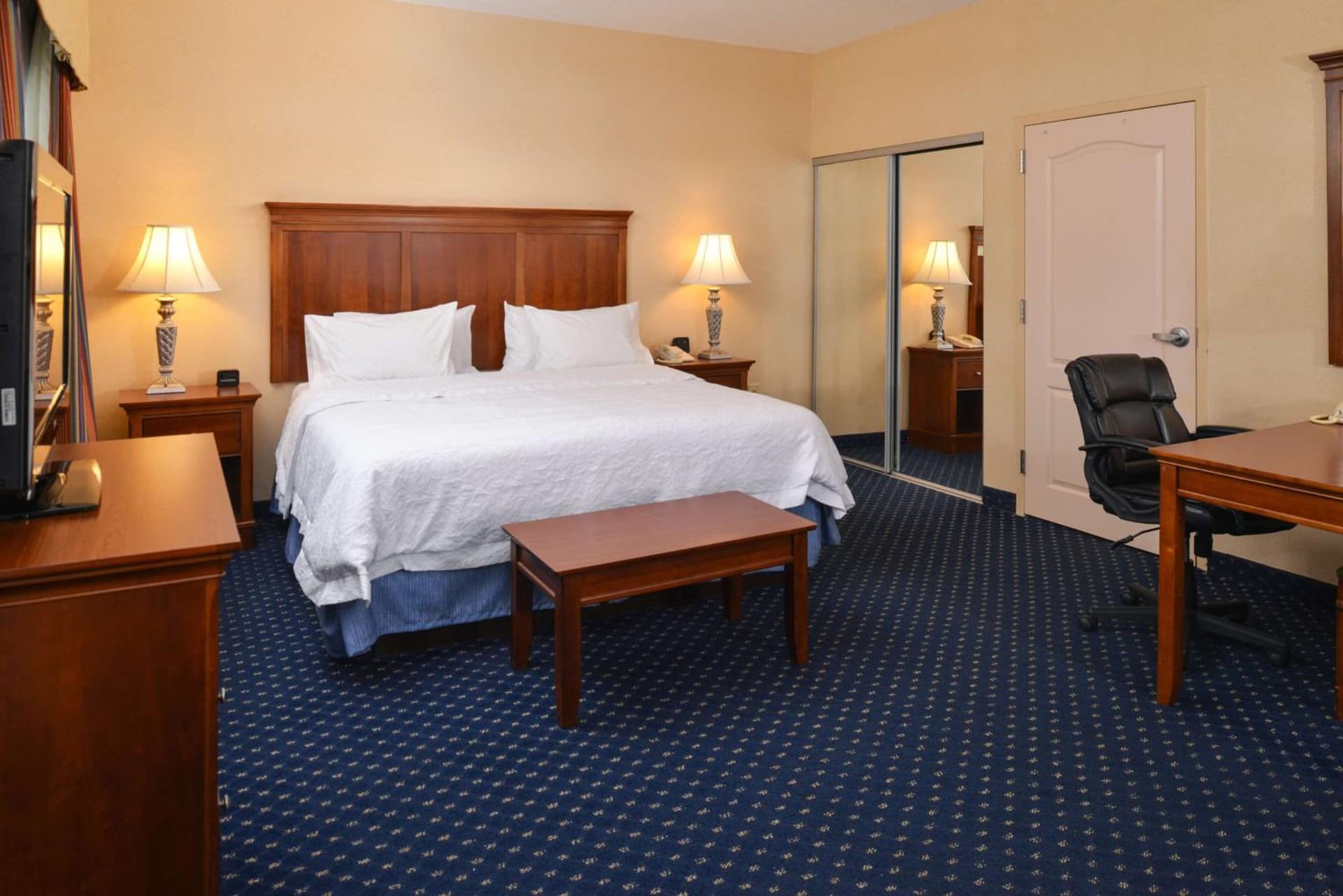 Hampton Inn and Suites Fredericksburg South gallery photo in Fredericksburg, VA — image 37
