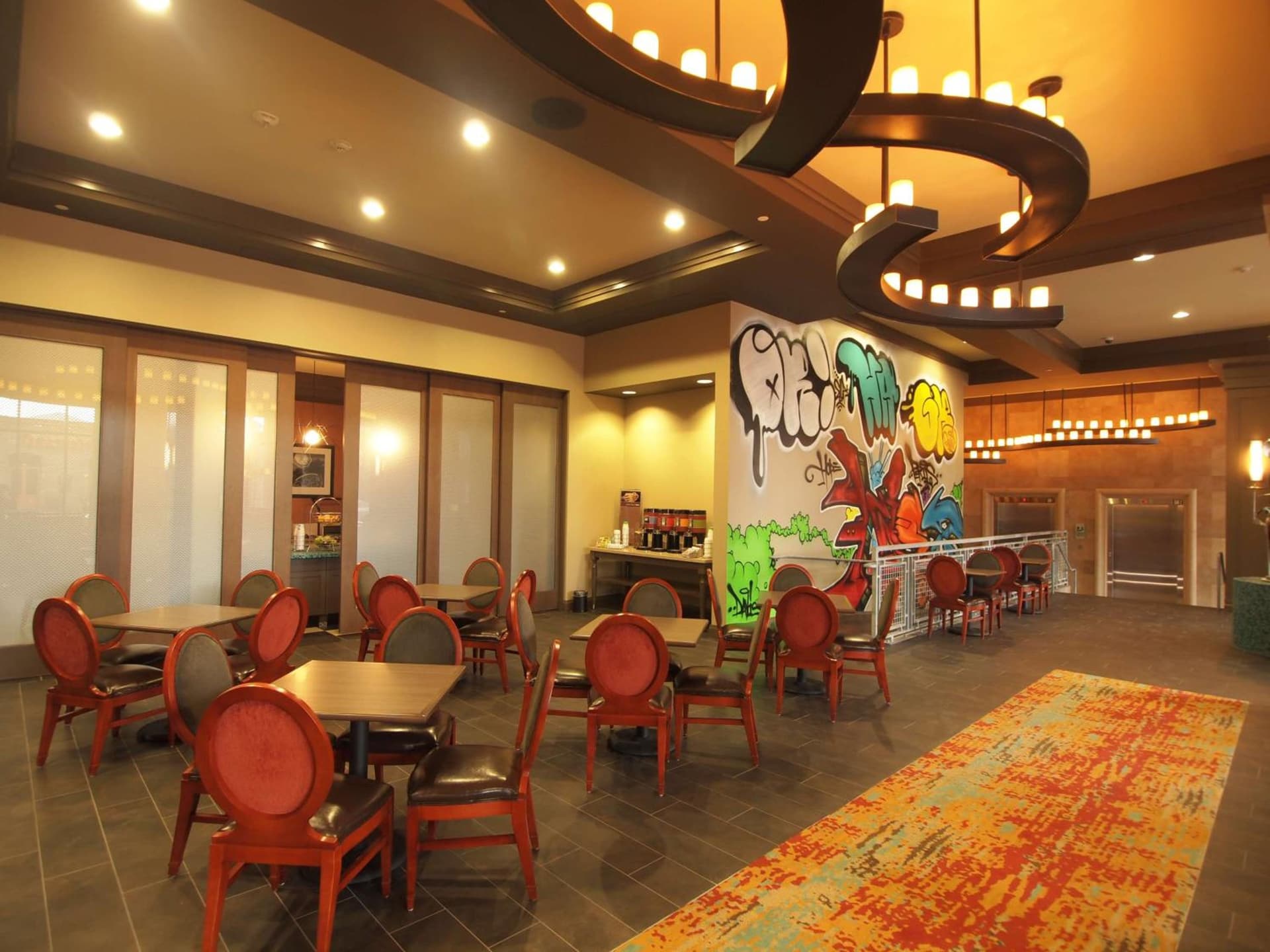 Hampton Inn and Suites Austin University Capitol gallery photo in Austin, TX — image 34