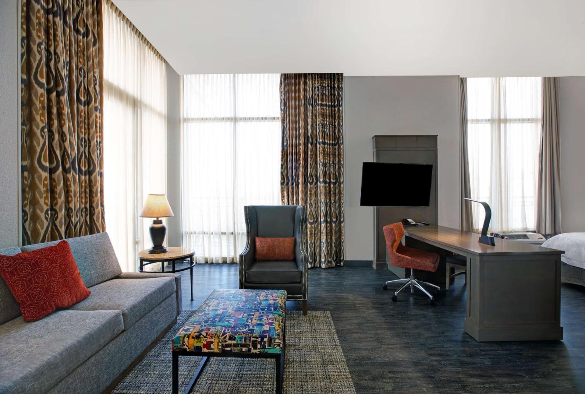 Hampton Inn and Suites Austin University Capitol gallery photo in Austin, TX — image 39