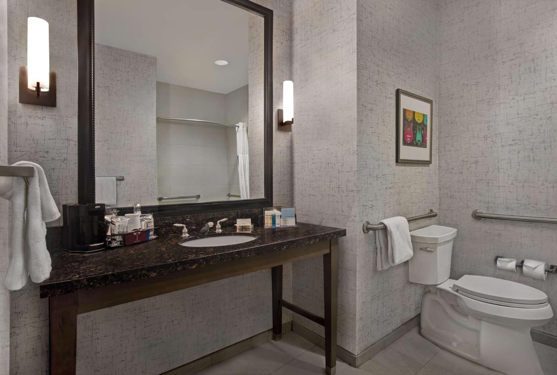 Hampton Inn and Suites Austin University Capitol gallery photo in Austin, TX — image 50