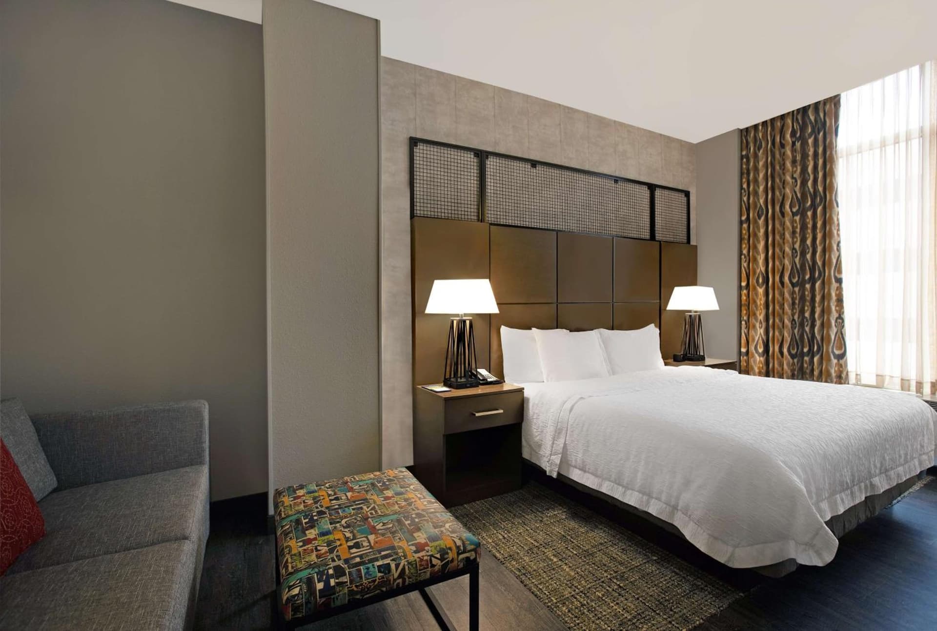 Hampton Inn and Suites Austin University Capitol gallery photo in Austin, TX — image 18