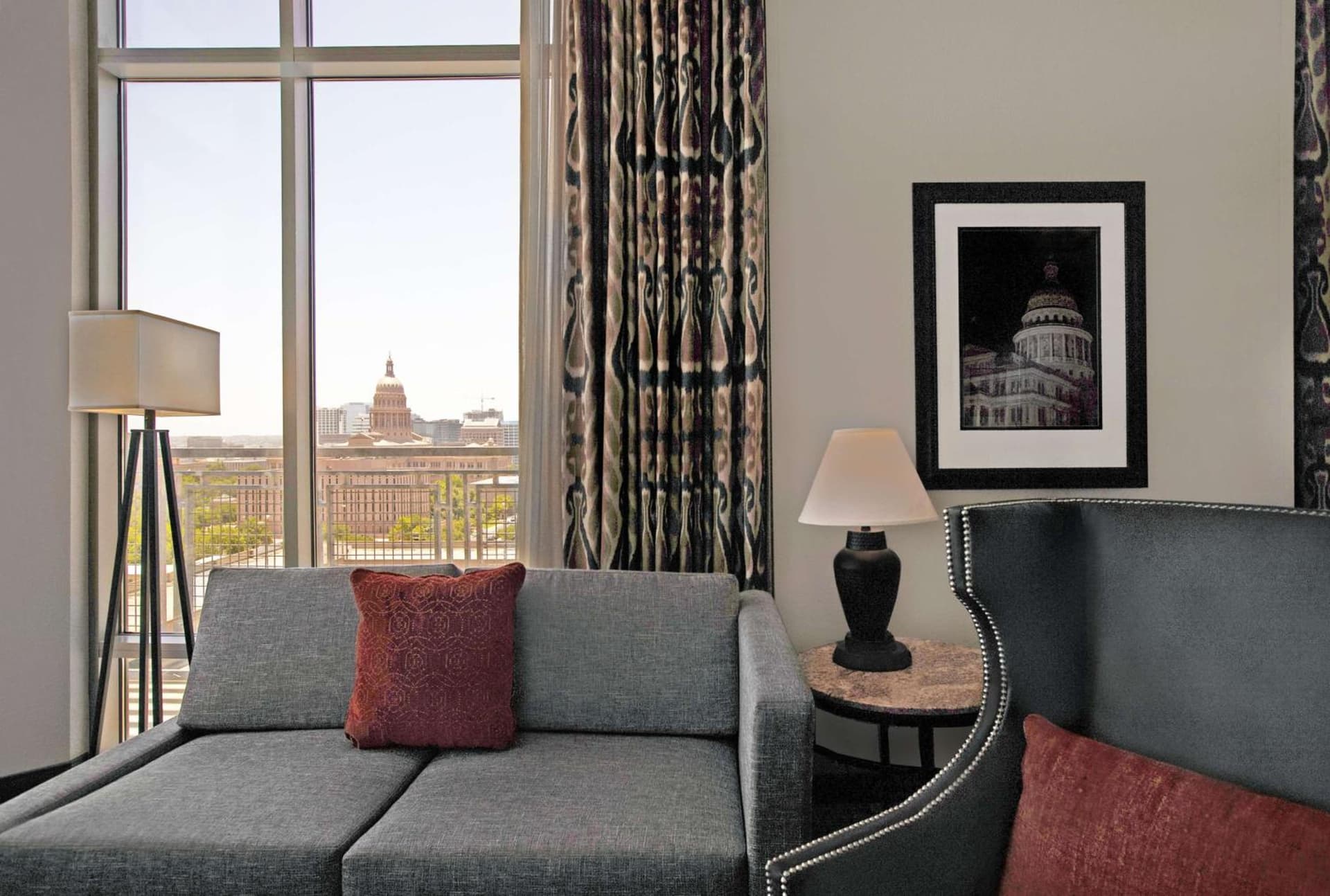 Hampton Inn and Suites Austin University Capitol gallery photo in Austin, TX — image 14