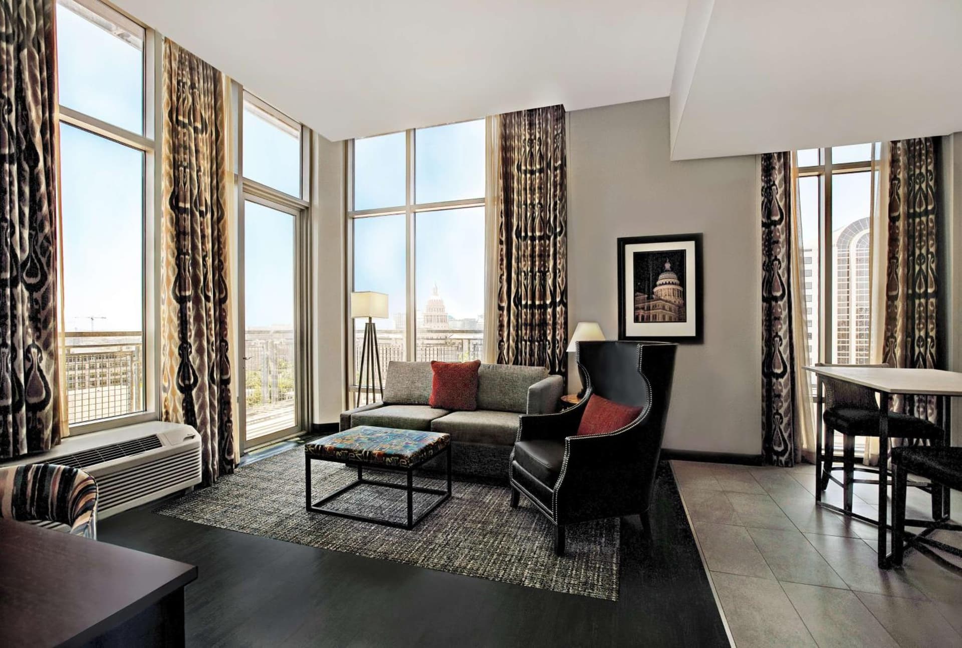Hampton Inn and Suites Austin University Capitol gallery photo in Austin, TX — image 31