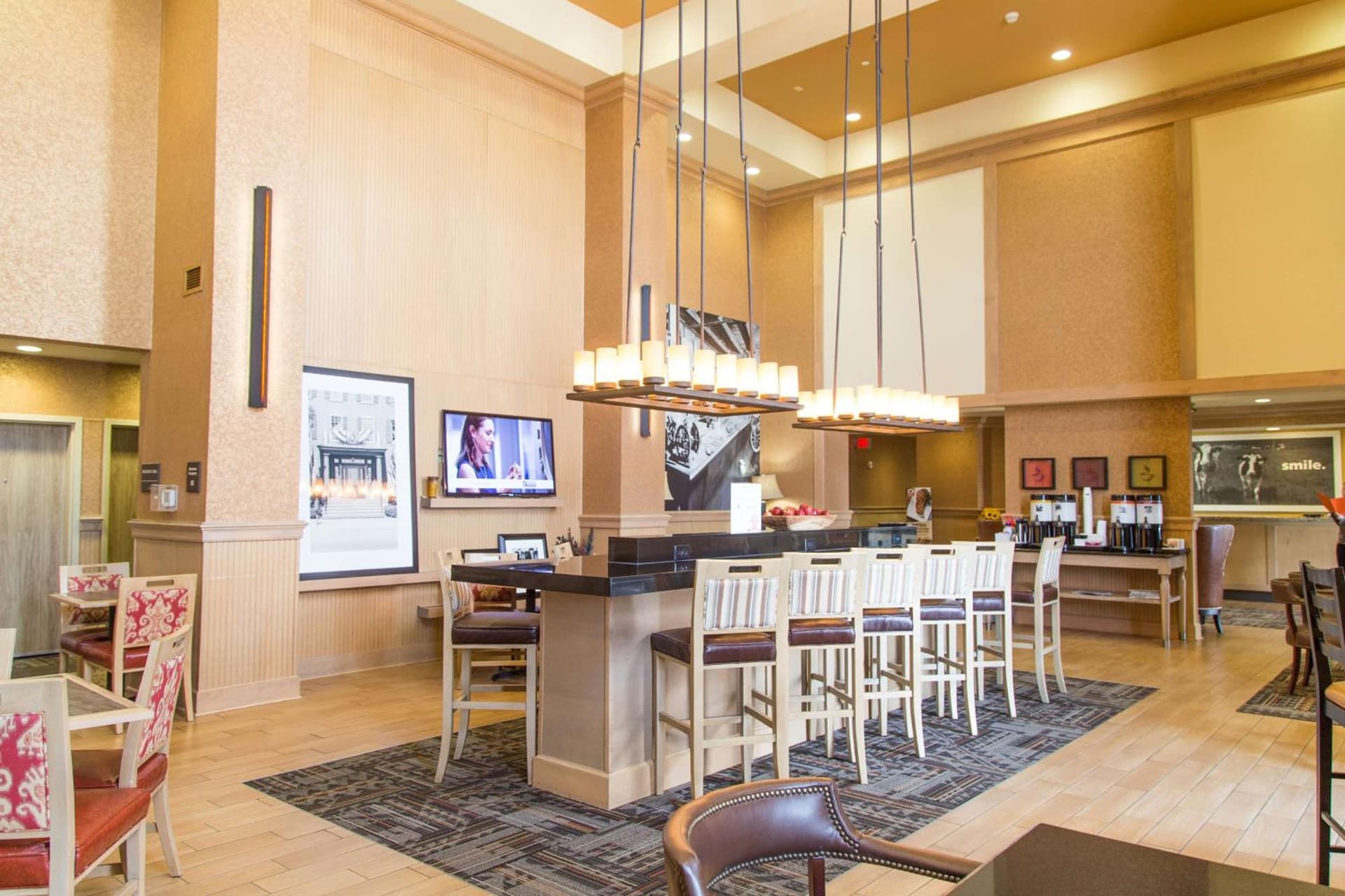 Hampton Inn & Suites by Hilton Dodge City Boot Hill Casino property views in Dodge City, KS — gallery photo 3