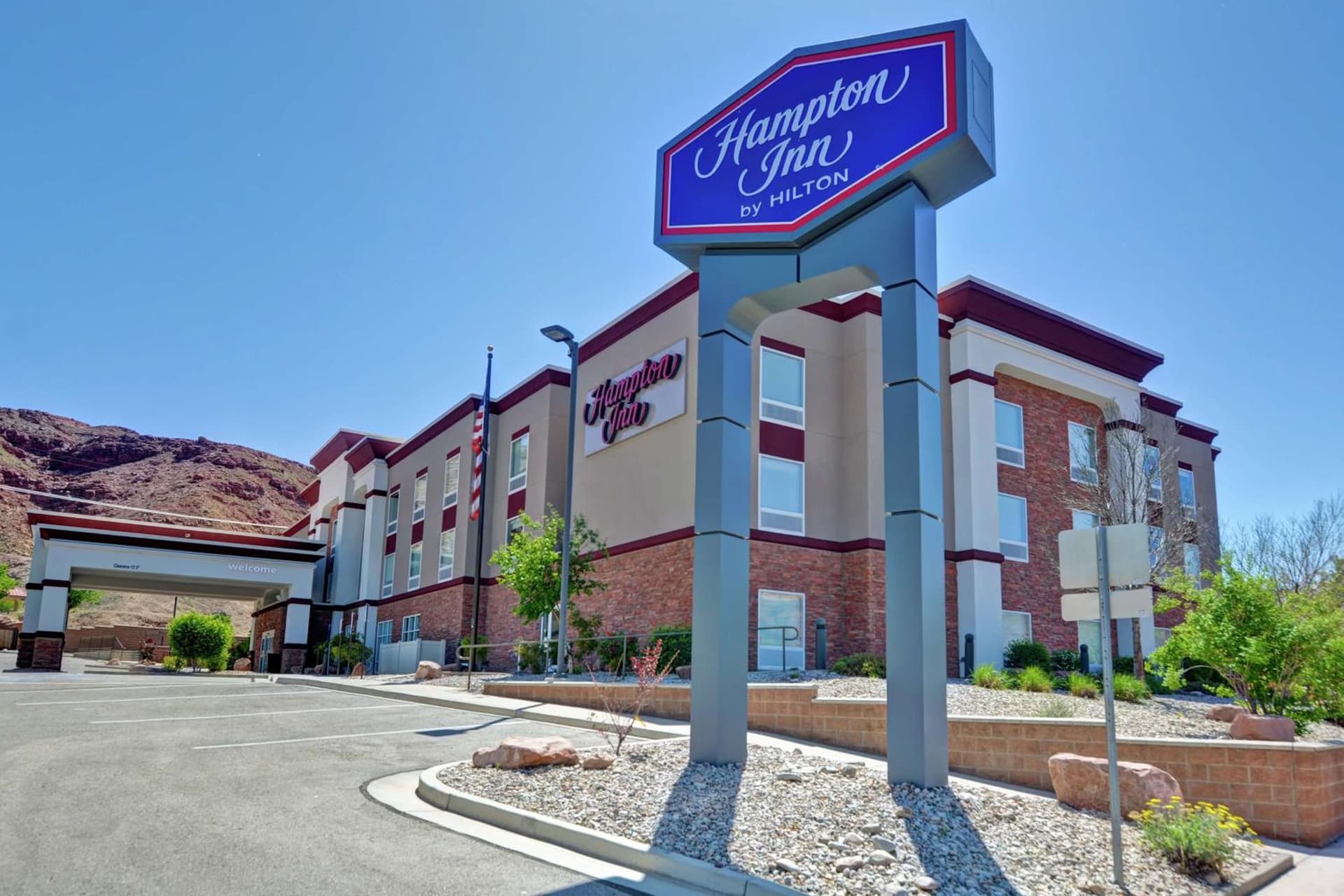 Hampton Inn by Hilton Moab Arches National Park interior in Moab, UT — gallery photo 2