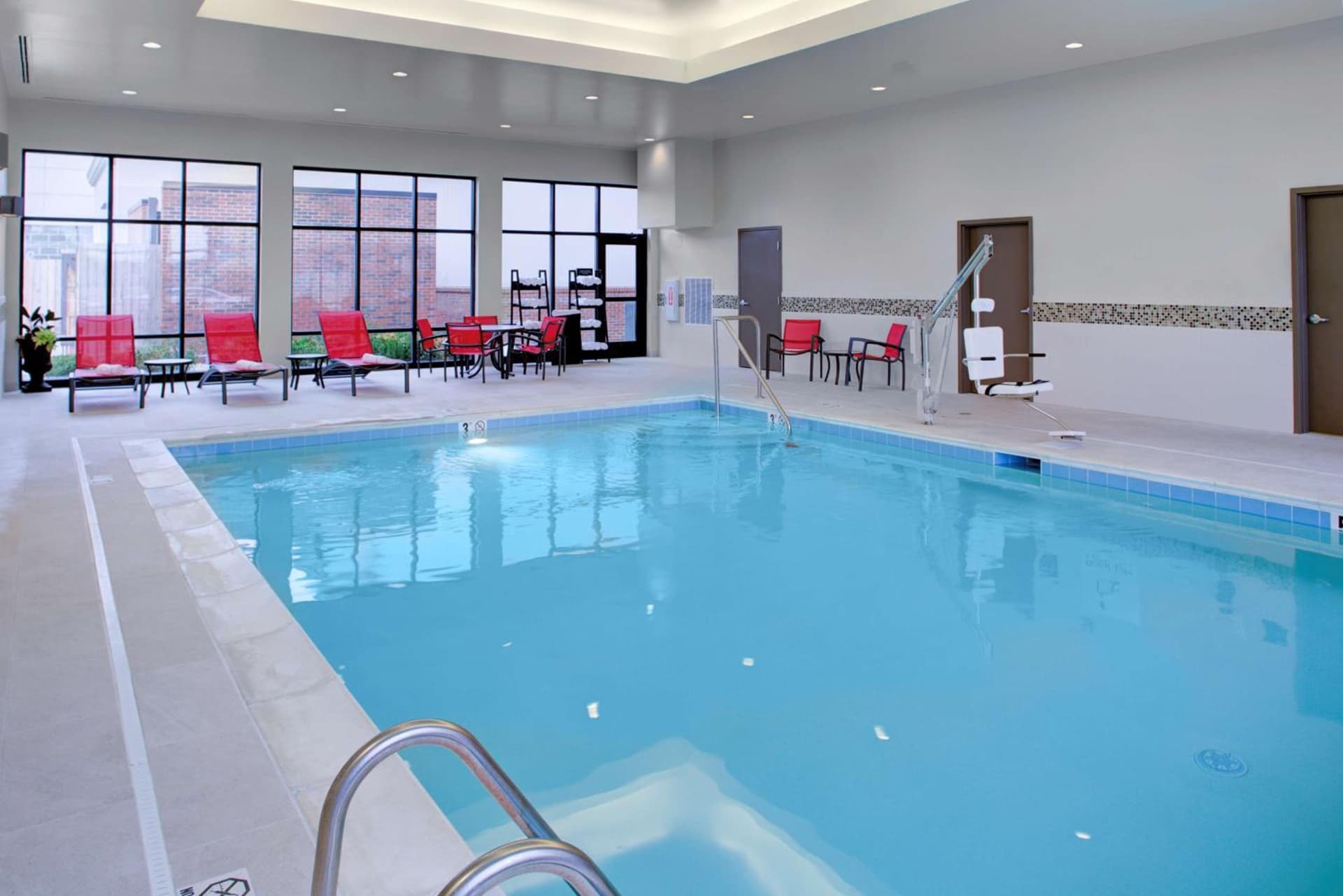 Hampton Inn & Suites by Hilton Columbus Scioto Downs interior in Columbus, OH — gallery photo 2