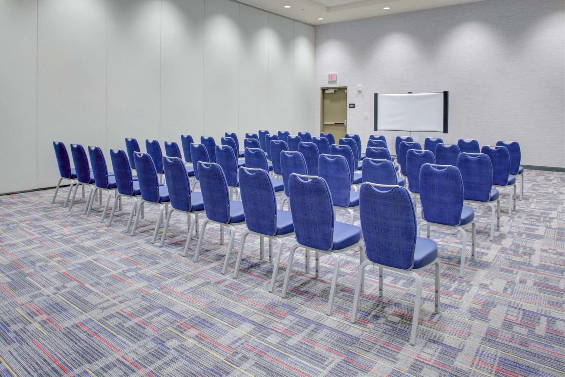 Hampton Inn & Suites by Hilton Columbus Scioto Downs gallery photo in Columbus, OH — image 42