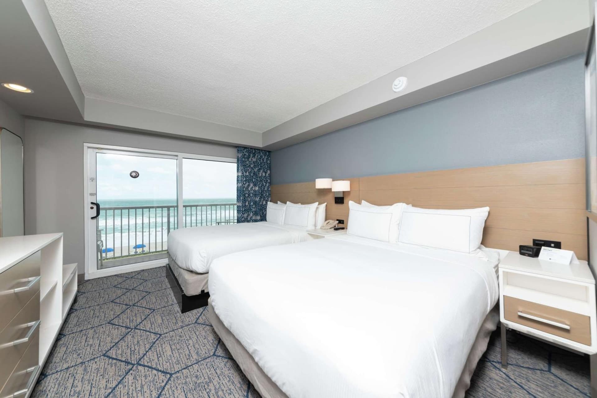 DoubleTree Suites by Hilton Melbourne Beach Oceanfront gallery photo in Melbourne, FL — image 54