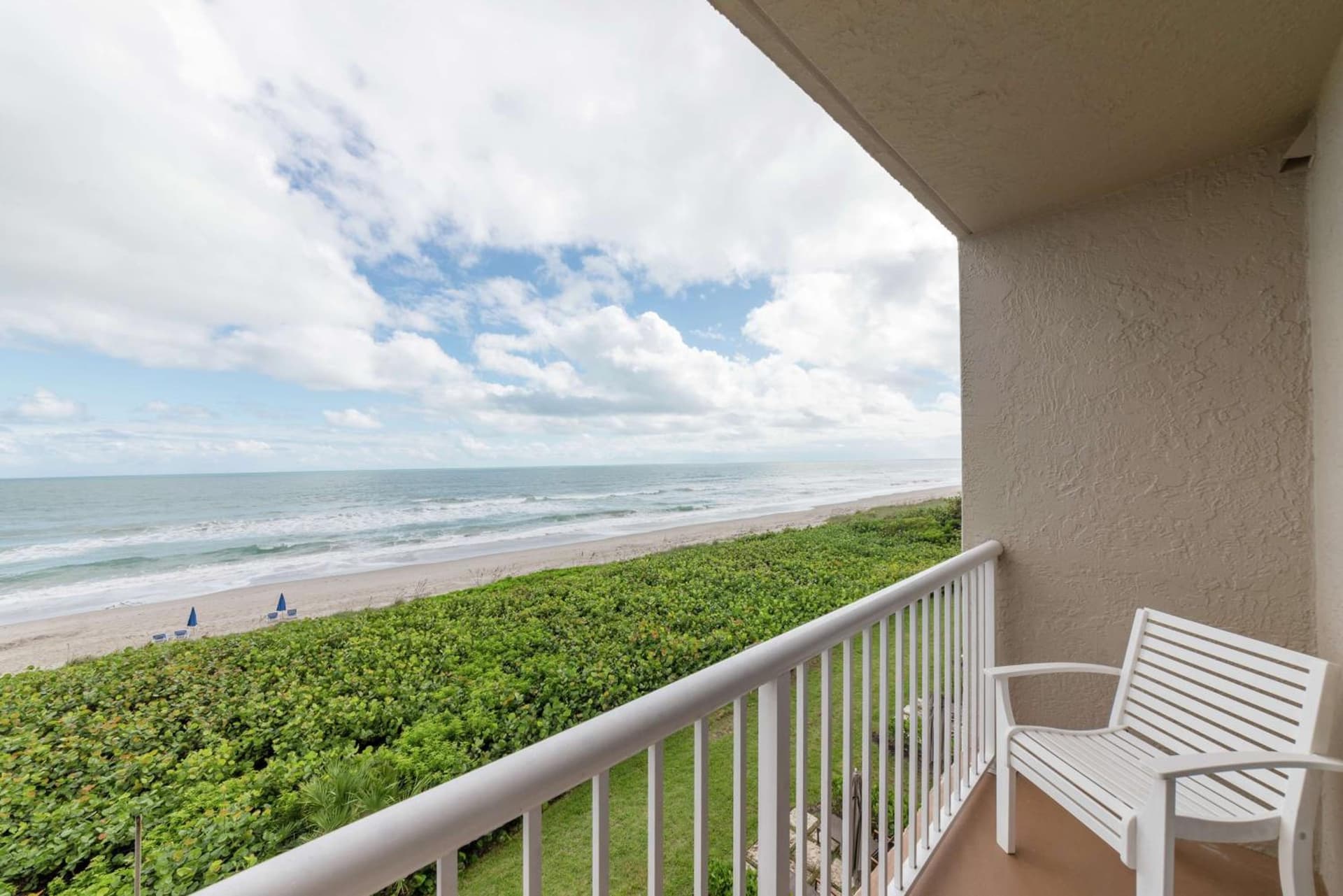 DoubleTree Suites by Hilton Melbourne Beach Oceanfront gallery photo in Melbourne, FL — image 40