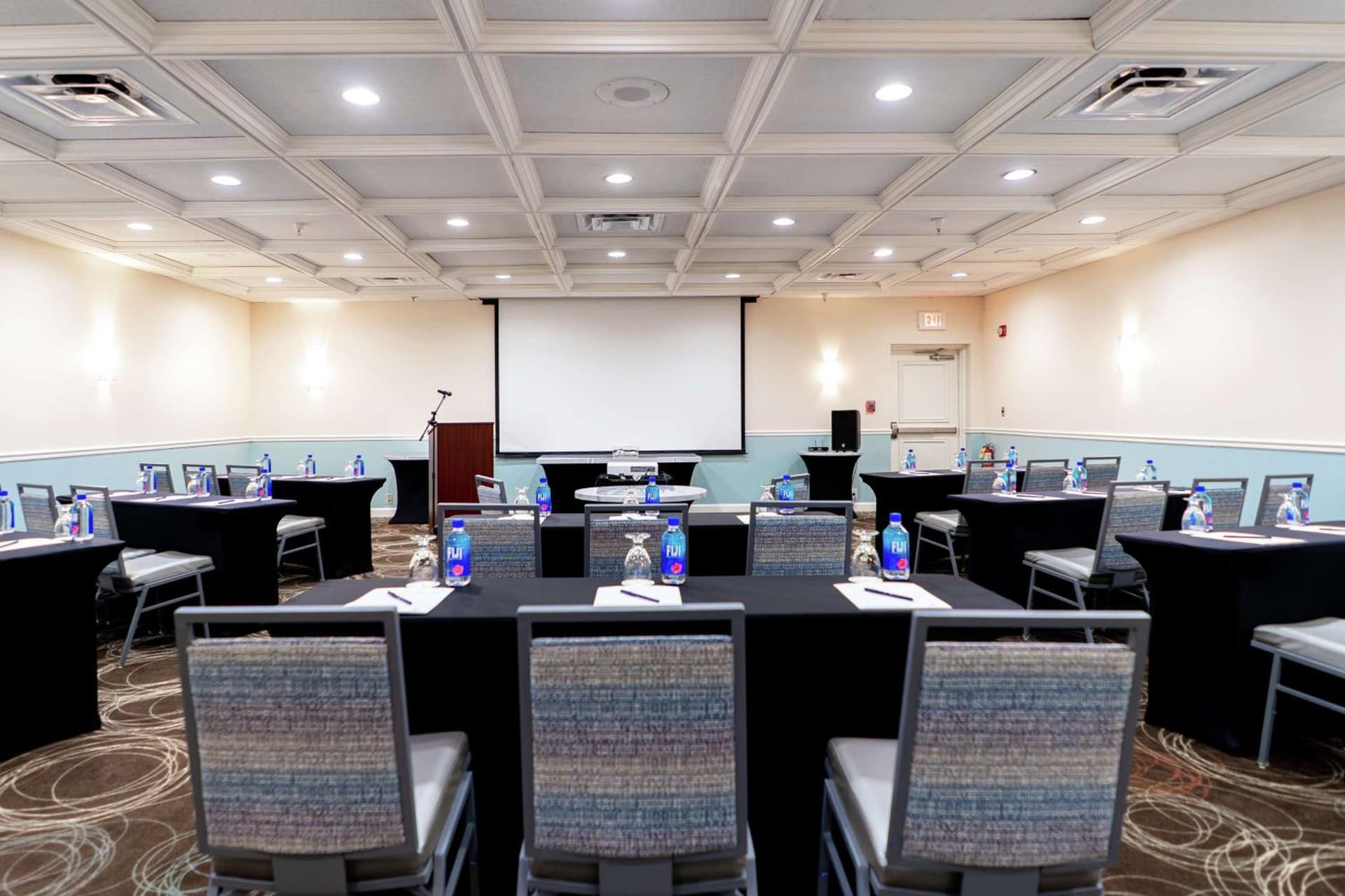 DoubleTree Suites by Hilton Melbourne Beach Oceanfront gallery photo in Melbourne, FL — image 57