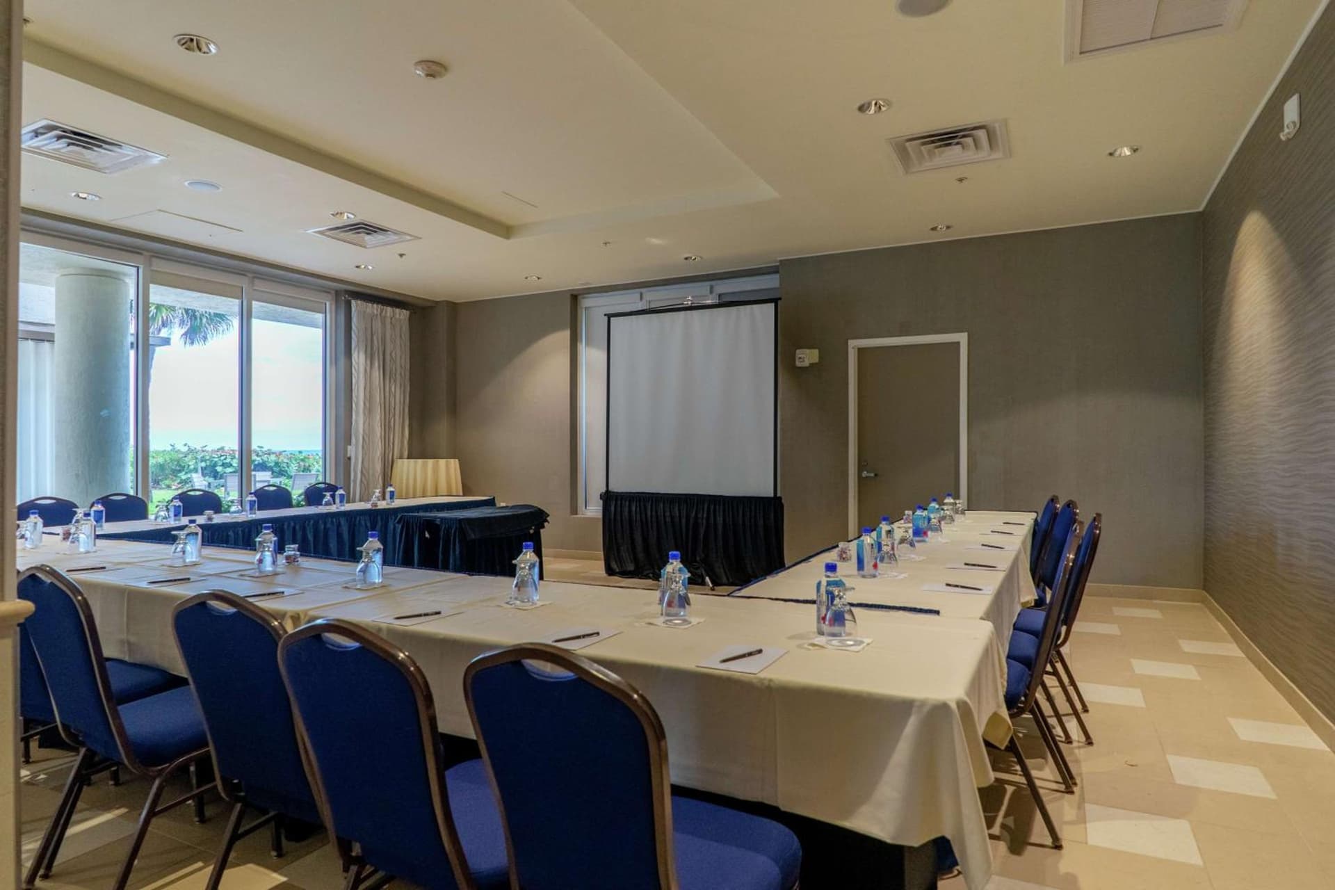 Hilton Melbourne Beach Oceanfront gallery photo in Melbourne, FL — image 32