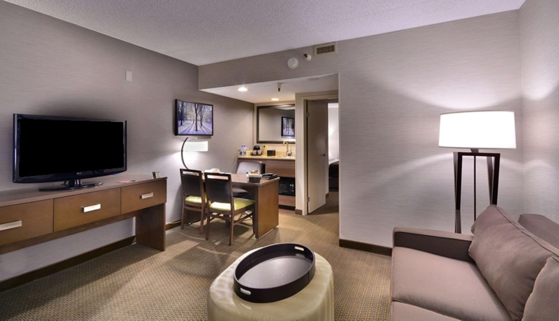 Embassy Suites by Hilton Denver Central Park gallery photo in Denver, CO — image 14