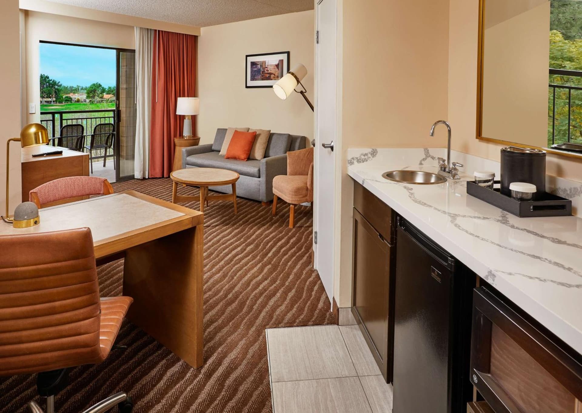 Embassy Suites by Hilton Phoenix Scottsdale gallery photo in Phoenix, AZ — image 41