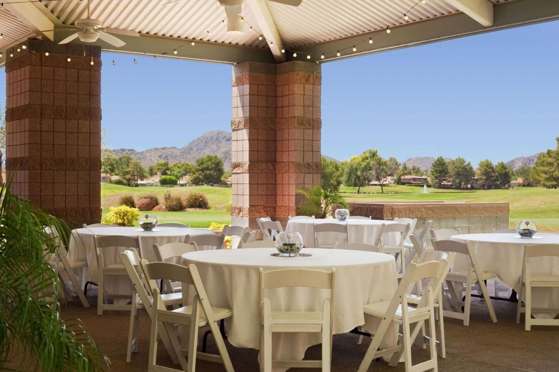 Embassy Suites by Hilton Phoenix Scottsdale gallery photo in Phoenix, AZ — image 28