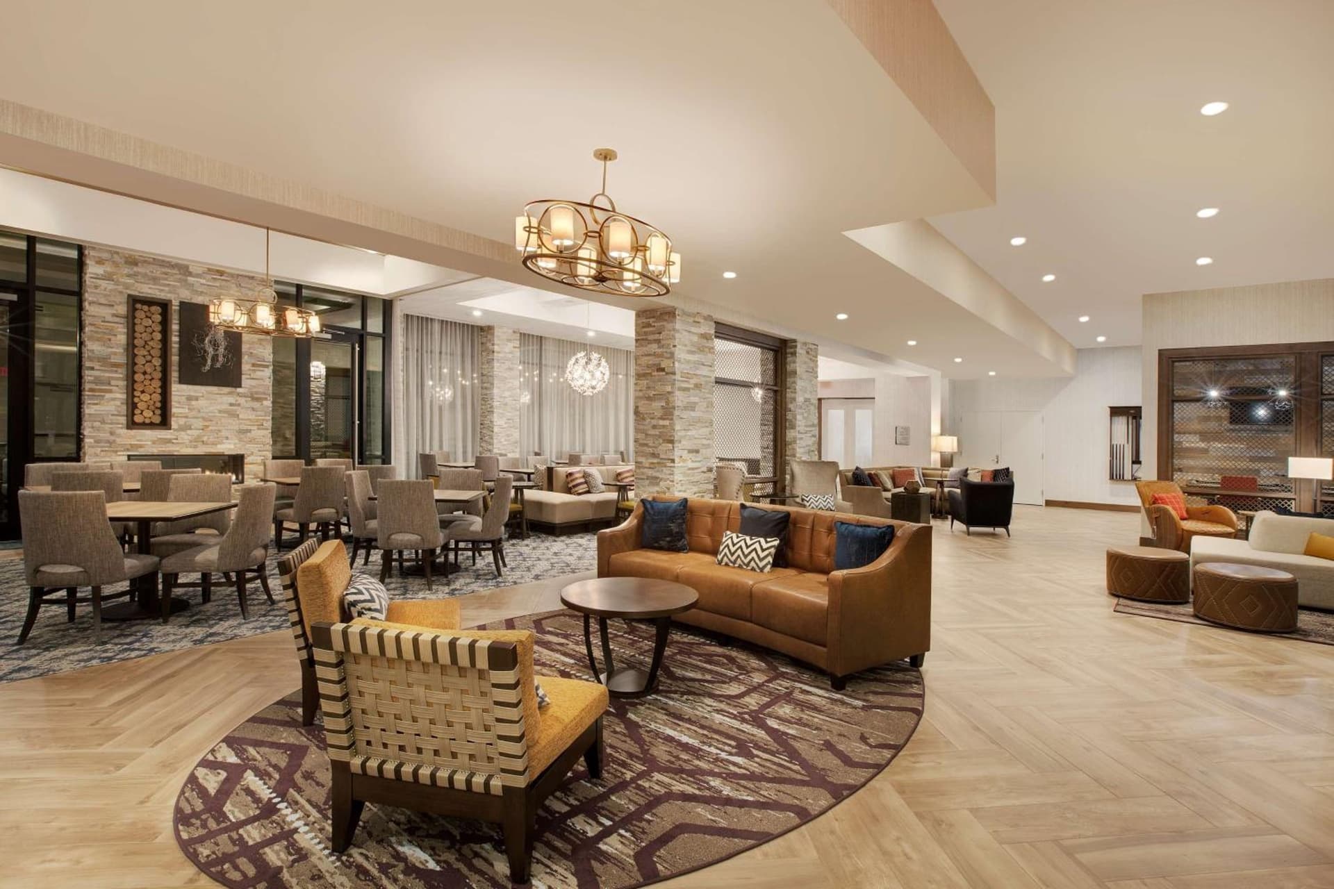 Homewood Suites By Hilton Louisville Downtown interior in Louisville, KY — gallery photo 2