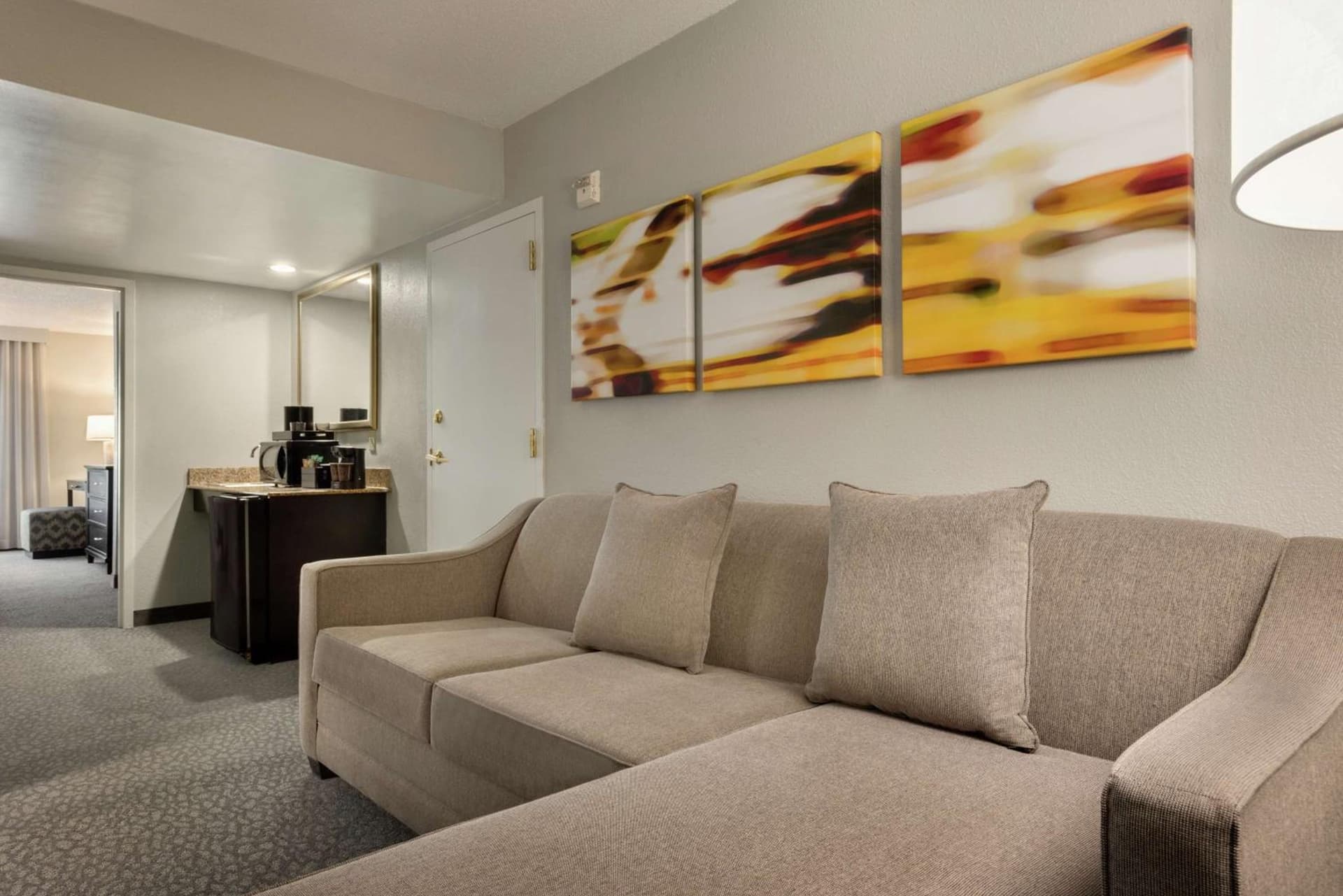 Embassy Suites by Hilton Atlanta Alpharetta gallery photo in Alpharetta, GA — image 31