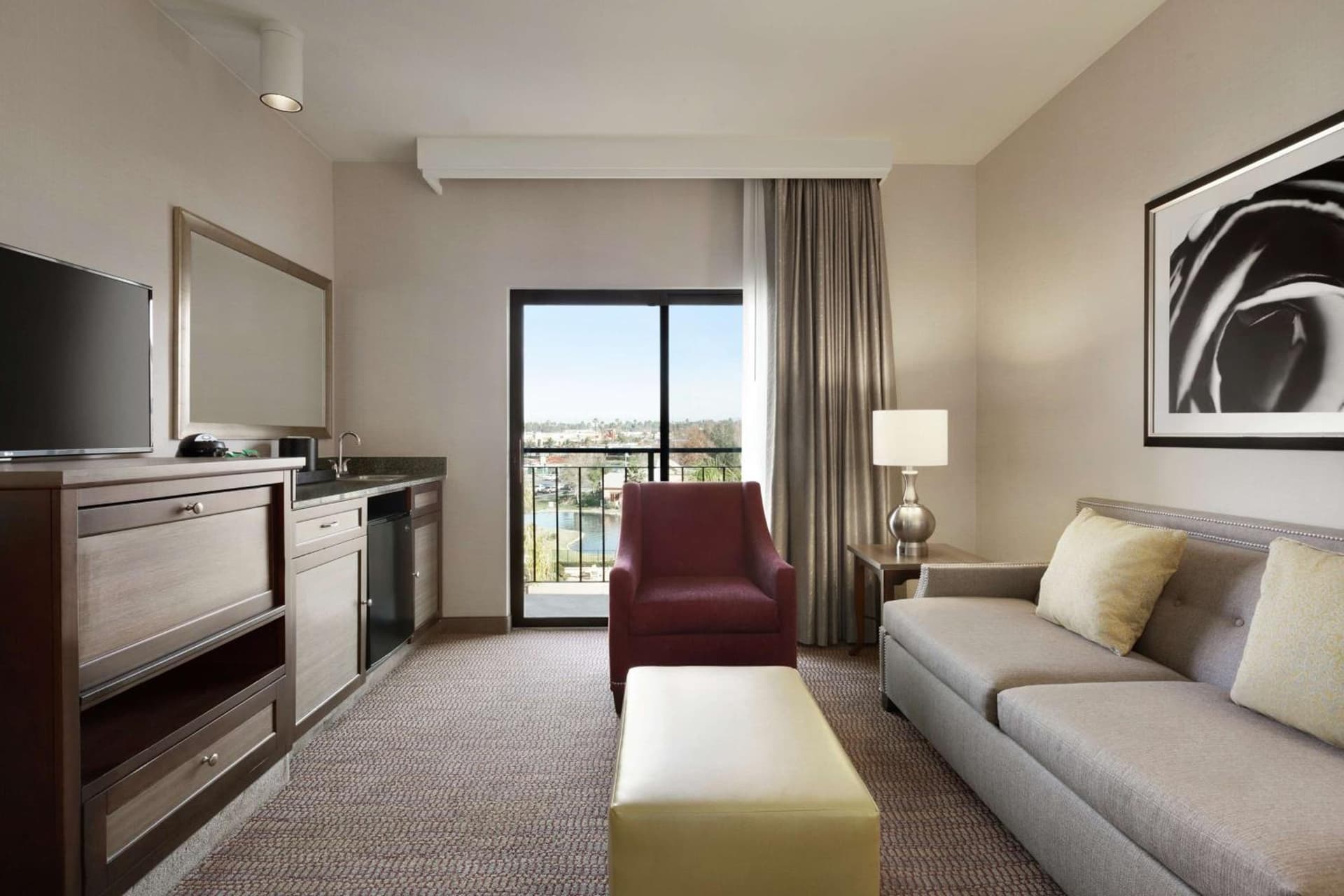 Embassy Suites by Hilton Temecula Valley Wine Country gallery photo in Temecula, CA — image 18