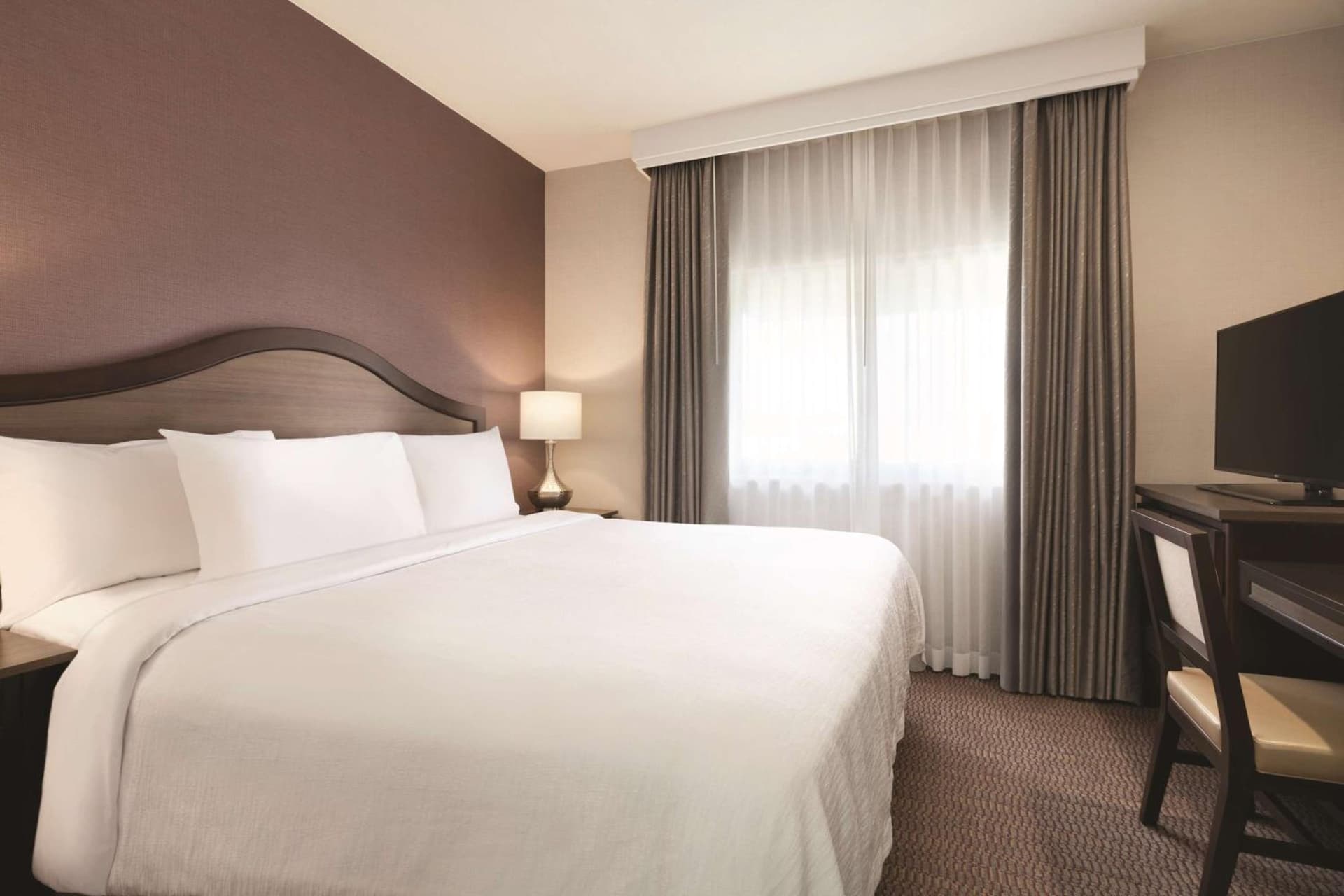Embassy Suites by Hilton Temecula Valley Wine Country interior in Temecula, CA — gallery photo 2