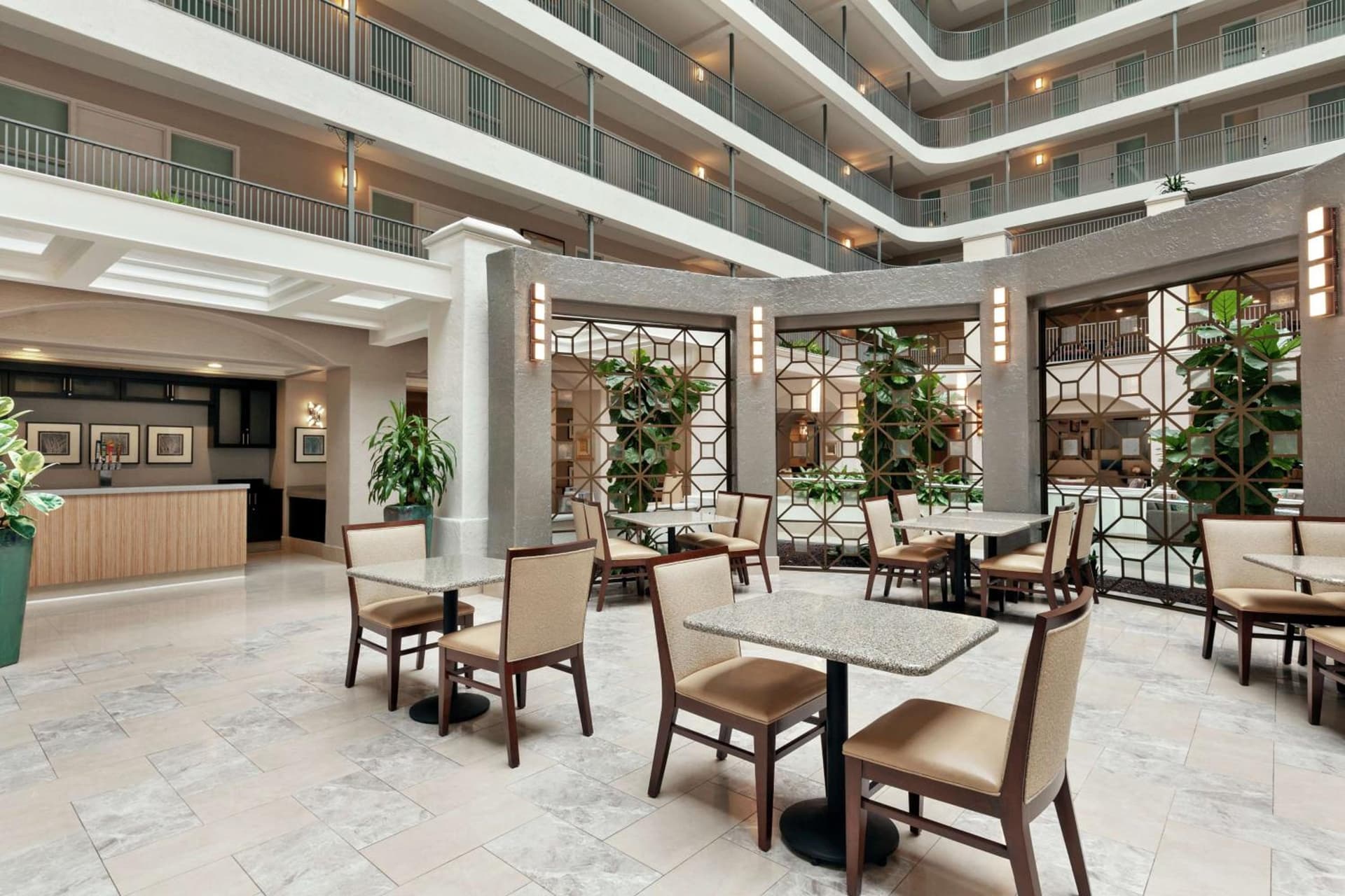 Embassy Suites by Hilton Santa Ana Orange County Airport gallery photo in Santa Ana, CA — image 32