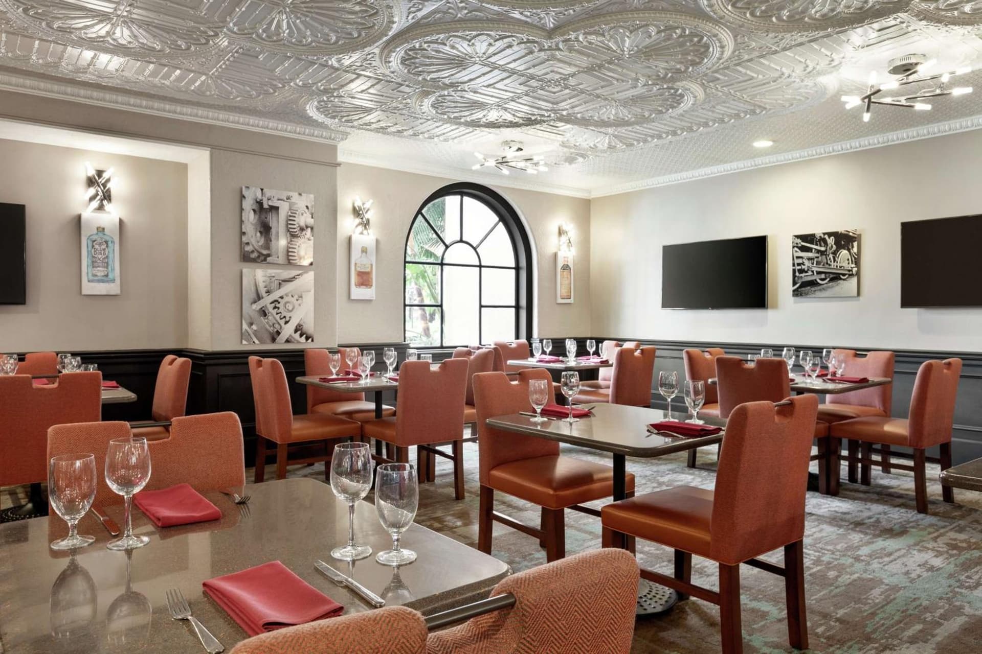 Embassy Suites by Hilton Santa Ana Orange County Airport gallery photo in Santa Ana, CA — image 28