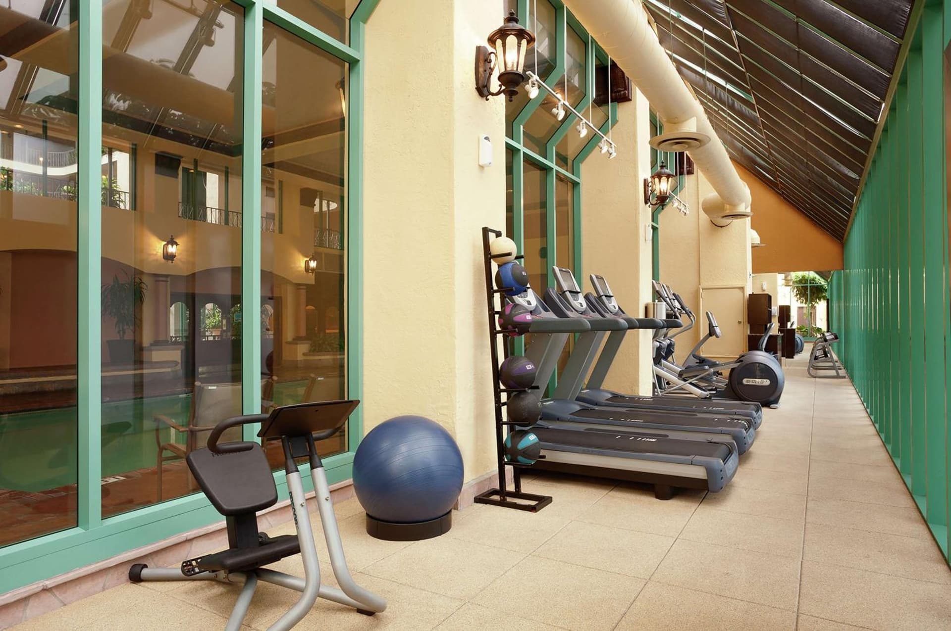 Embassy Suites by Hilton Santa Ana Orange County Airport gallery photo in Santa Ana, CA — image 49