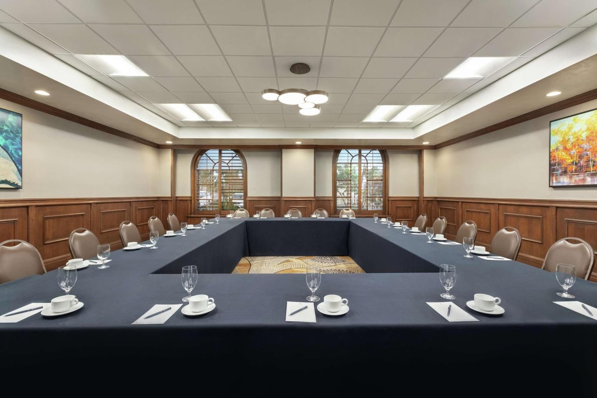 Embassy Suites by Hilton Santa Ana Orange County Airport gallery photo in Santa Ana, CA — image 44