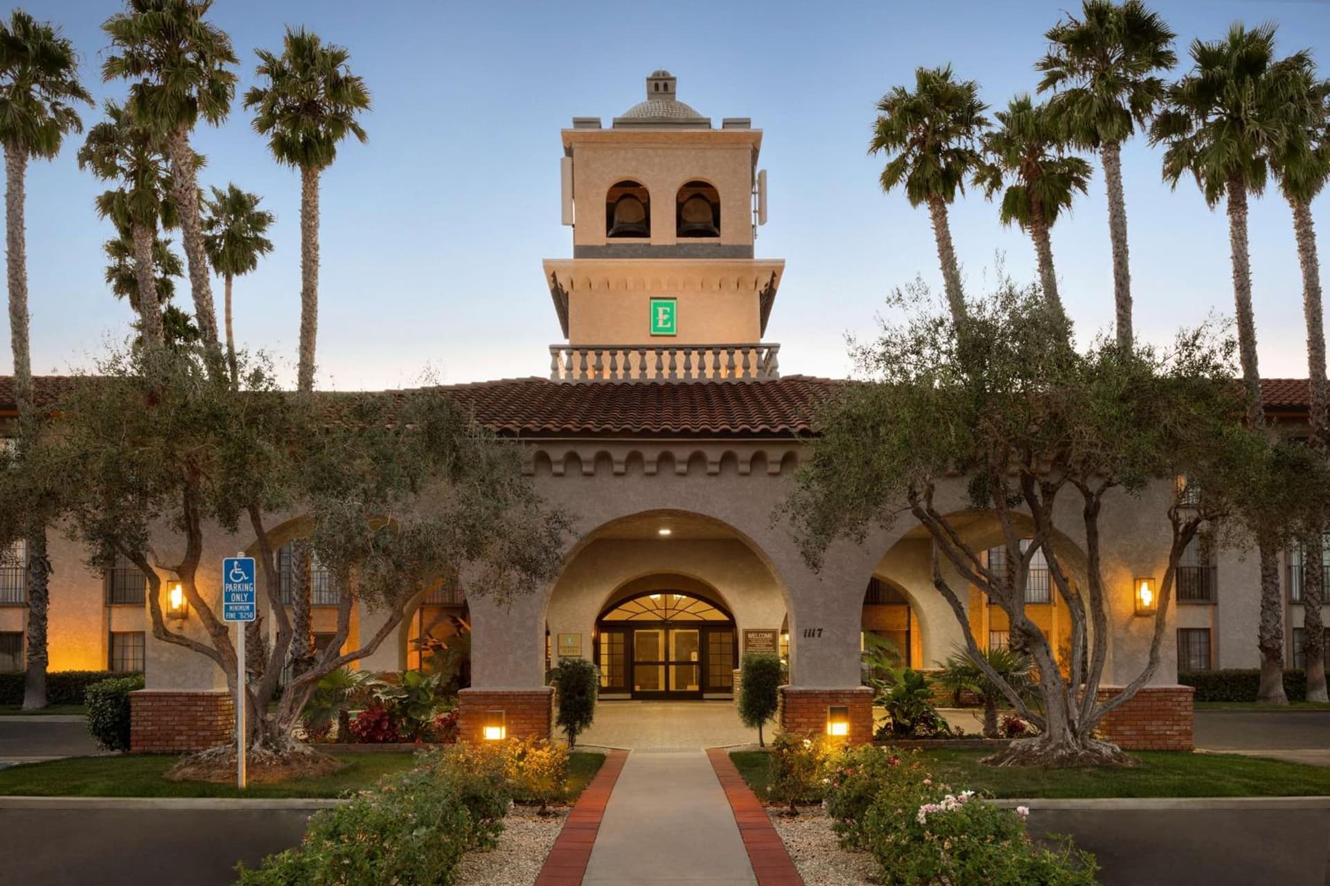 Embassy Suites by Hilton Lompoc Central Coast interior in Lompoc, CA — gallery photo 2
